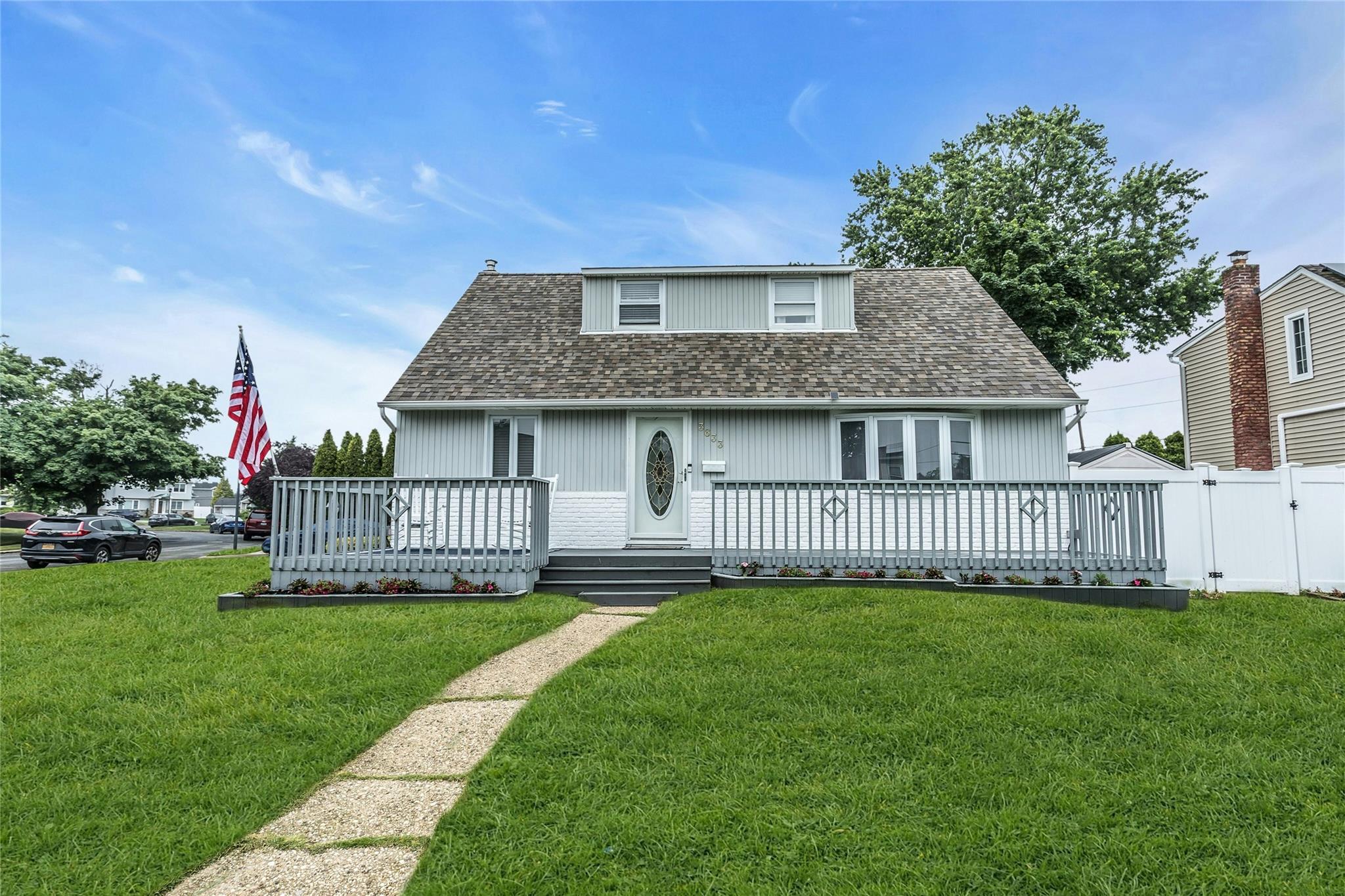 #1 photo, 3633 Summer Drive, 長島 Wantagh , NY 11793