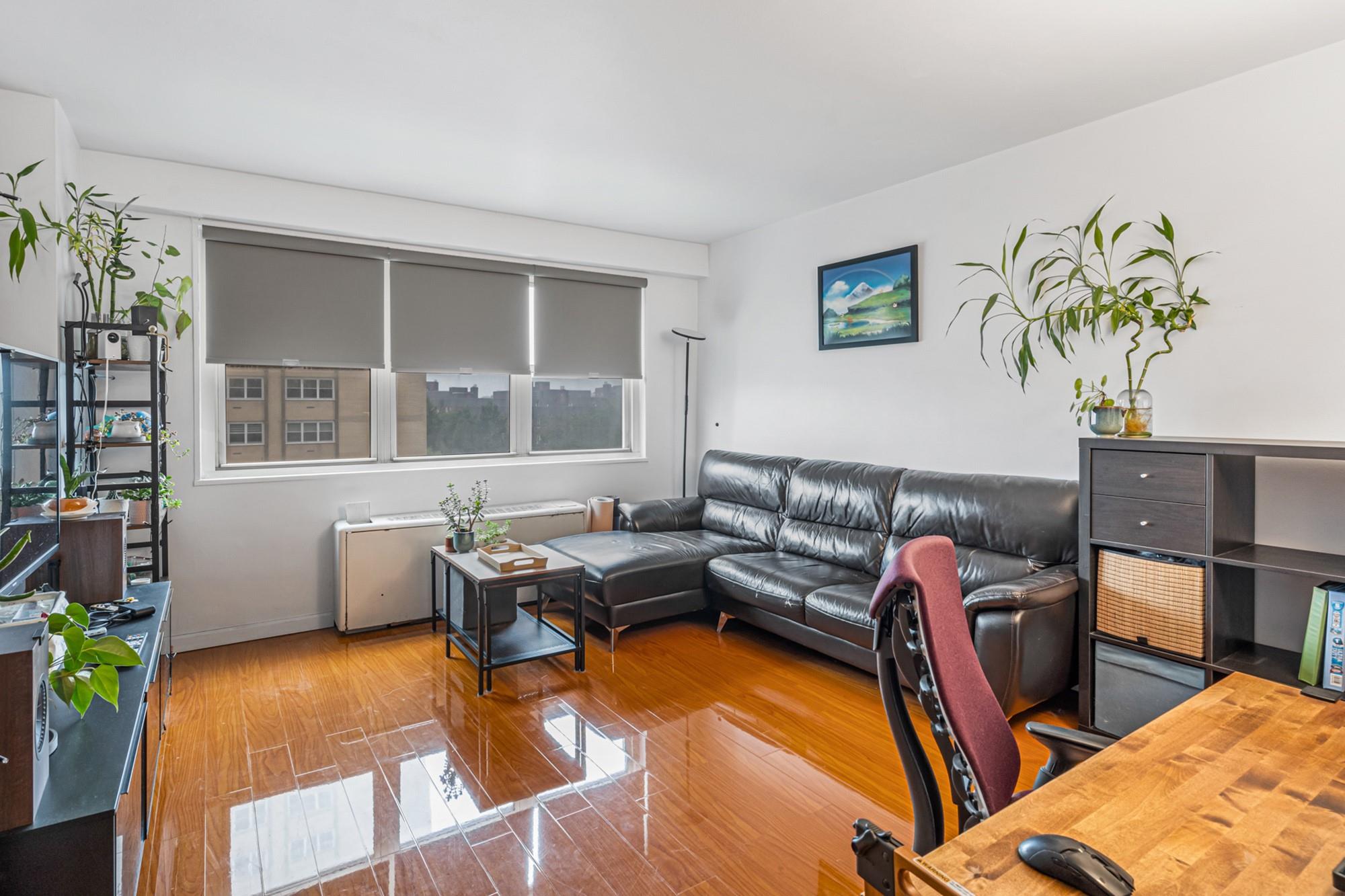 #2 photo, 102-30 66th Road, クイーンズ区 Forest Hills , NY 11375