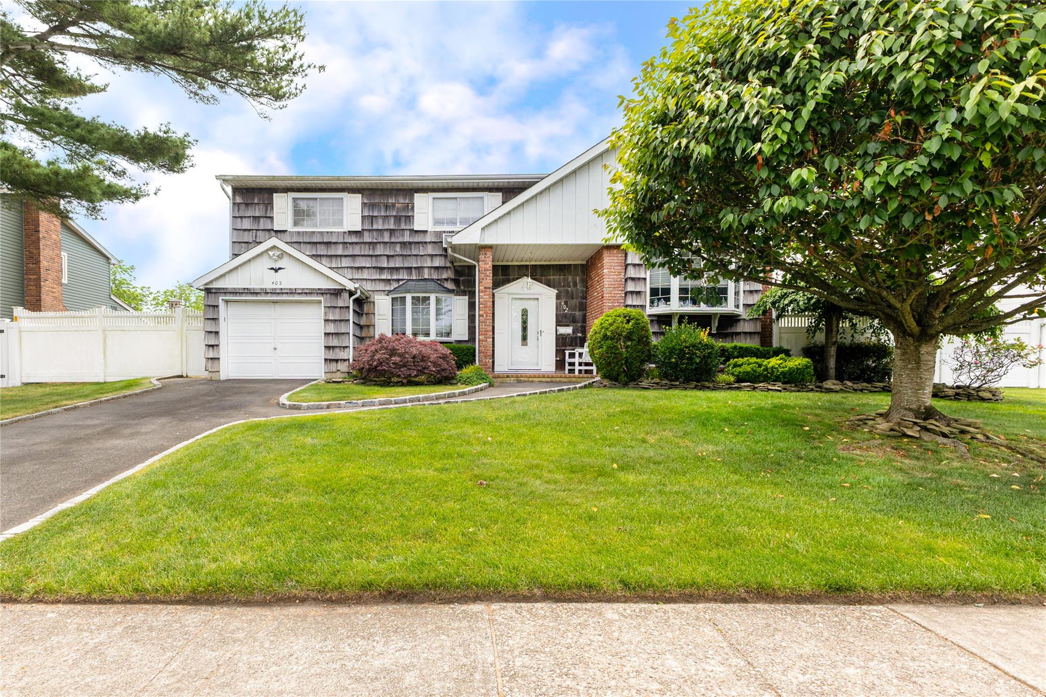 #1 photo, 402 Spangle Drive, North Babylon , NY 11703