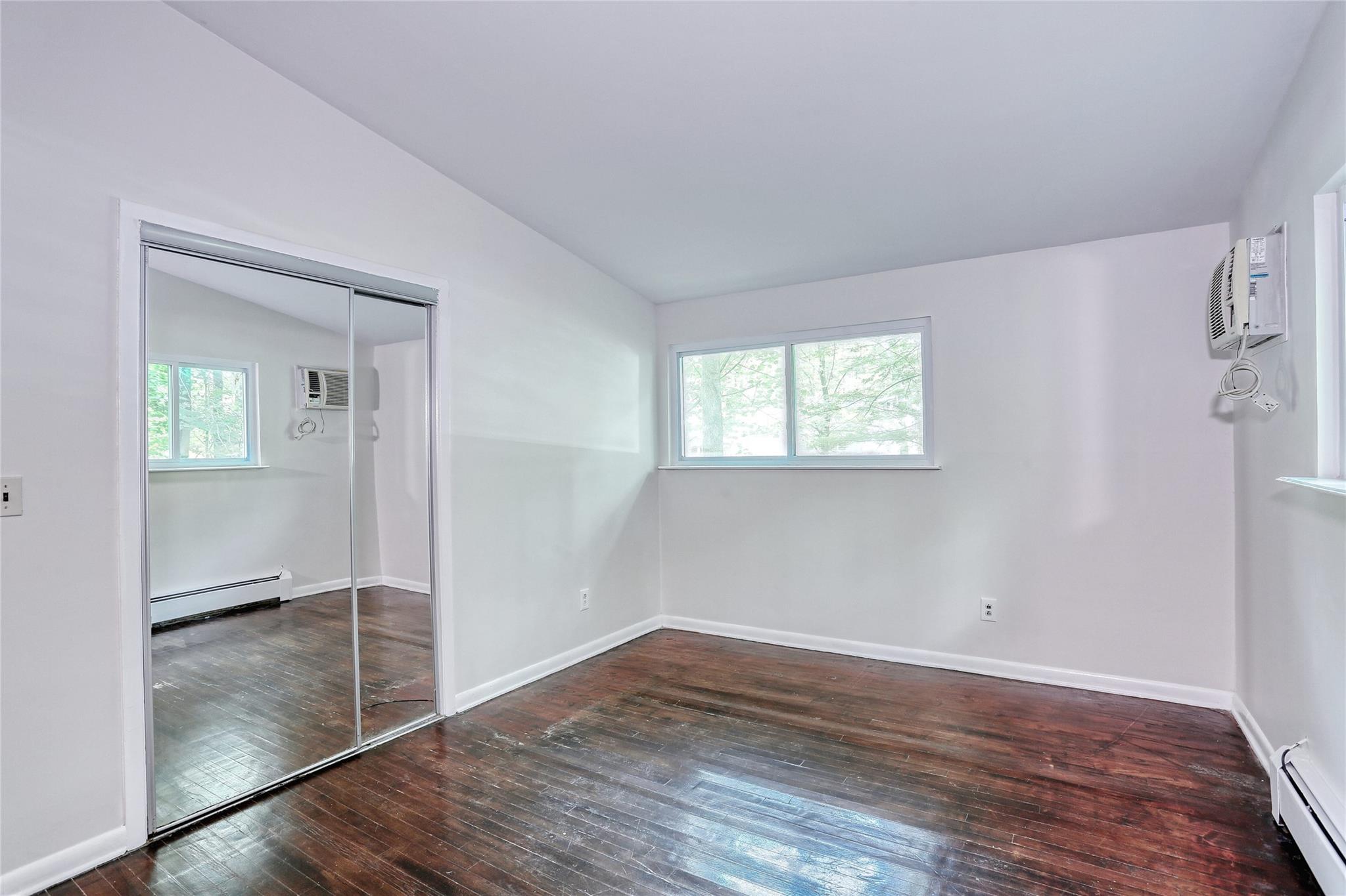 #15 photo, 28 Robin Hood Road, Montebello , NY 10901