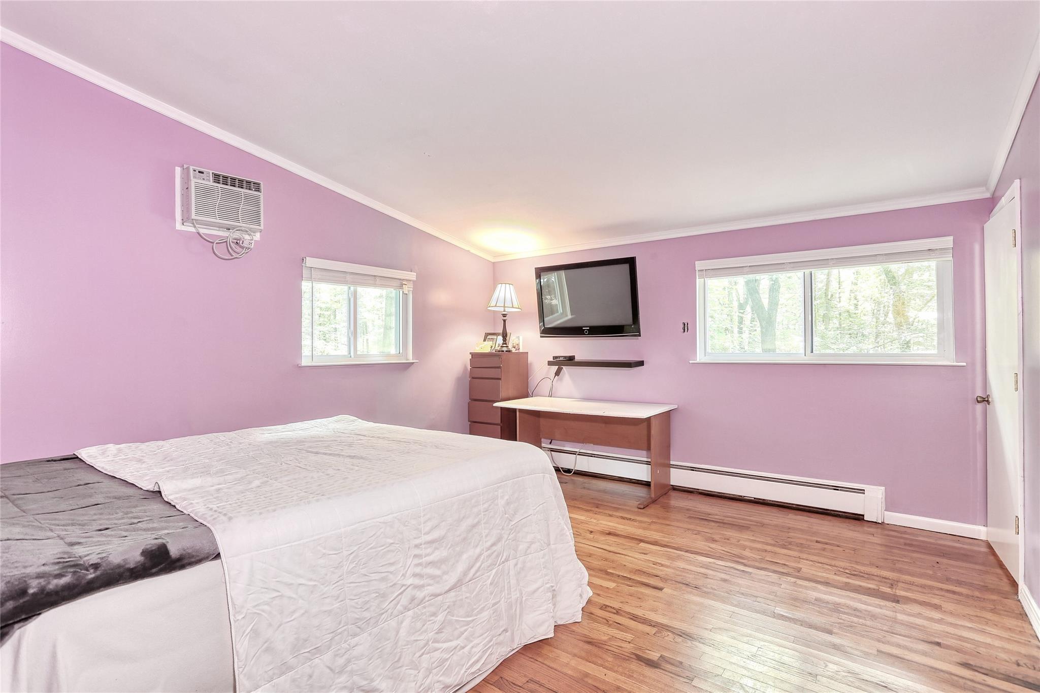 #17 photo, 28 Robin Hood Road, Montebello , NY 10901