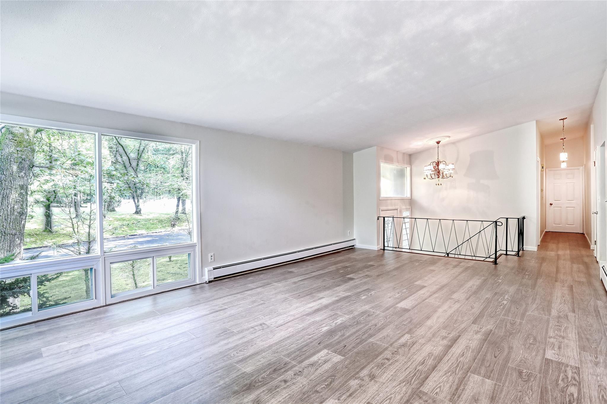 #6 photo, 28 Robin Hood Road, Montebello , NY 10901