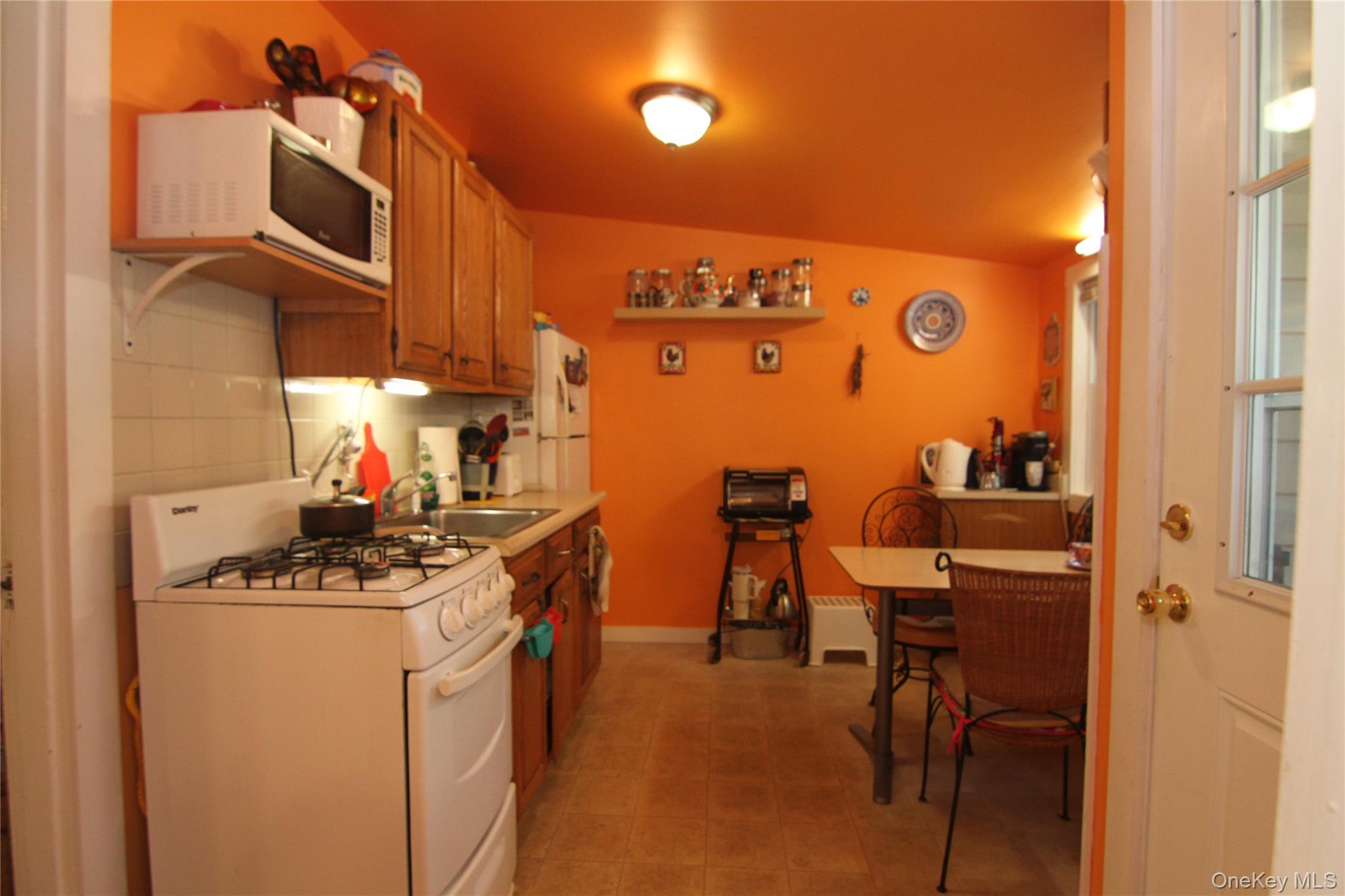 #10 photo, 3155 Lexington Avenue, Mohegan Lake , NY 10567