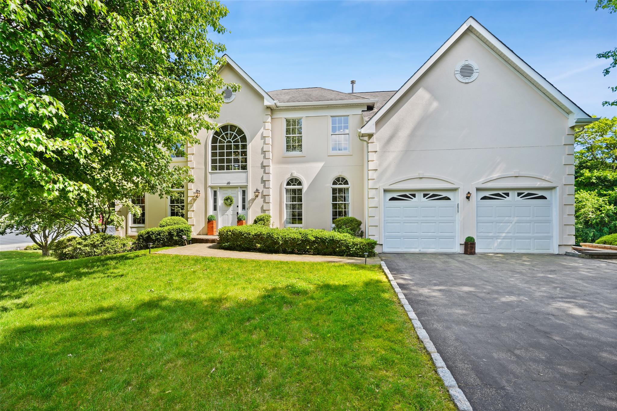 #1 photo, 10 Inverness Court, 紐約州 White Plains , NY 10605