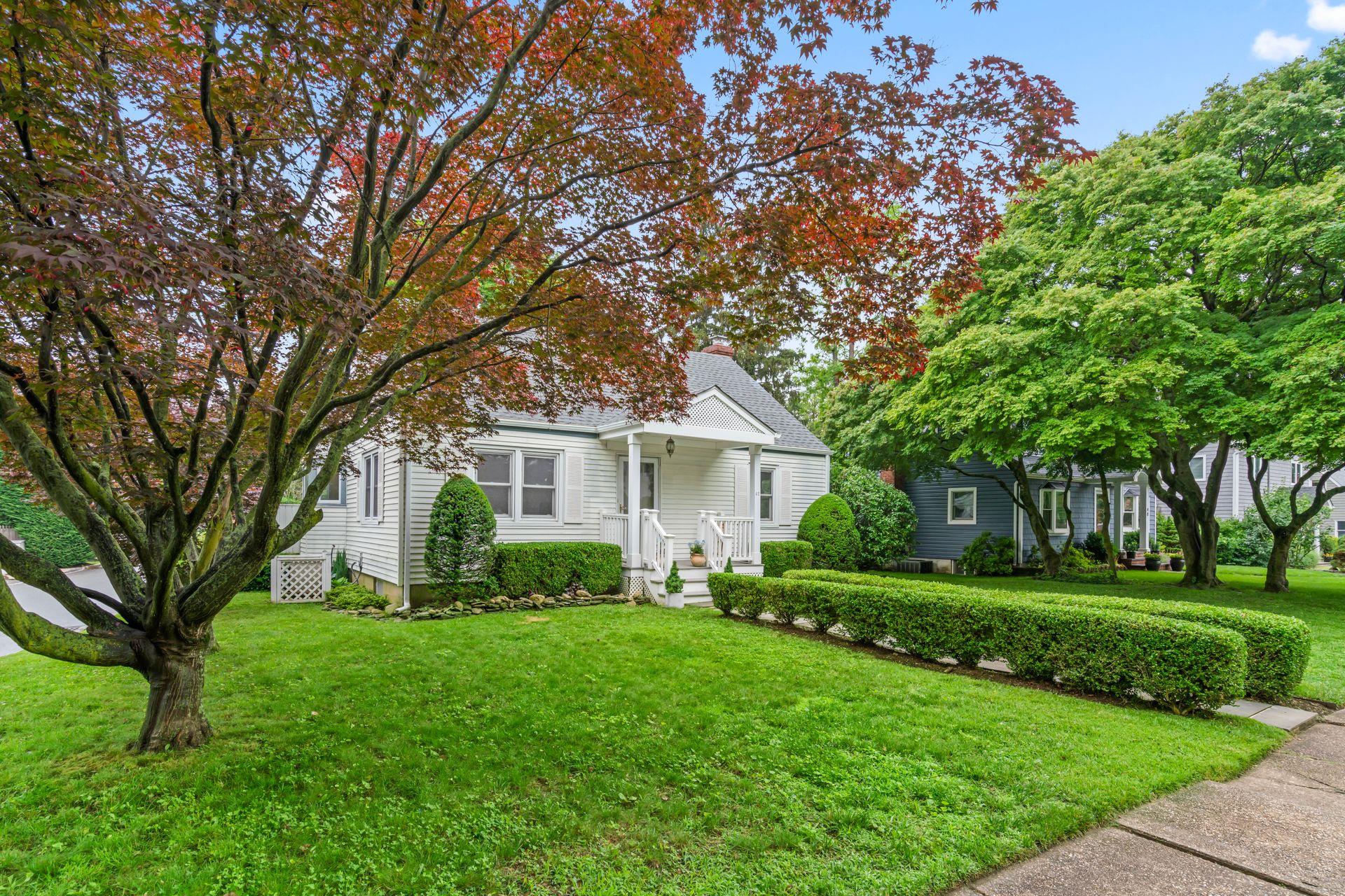 #1 photo, 42 Valley Avenue, Locust Valley , NY 11560