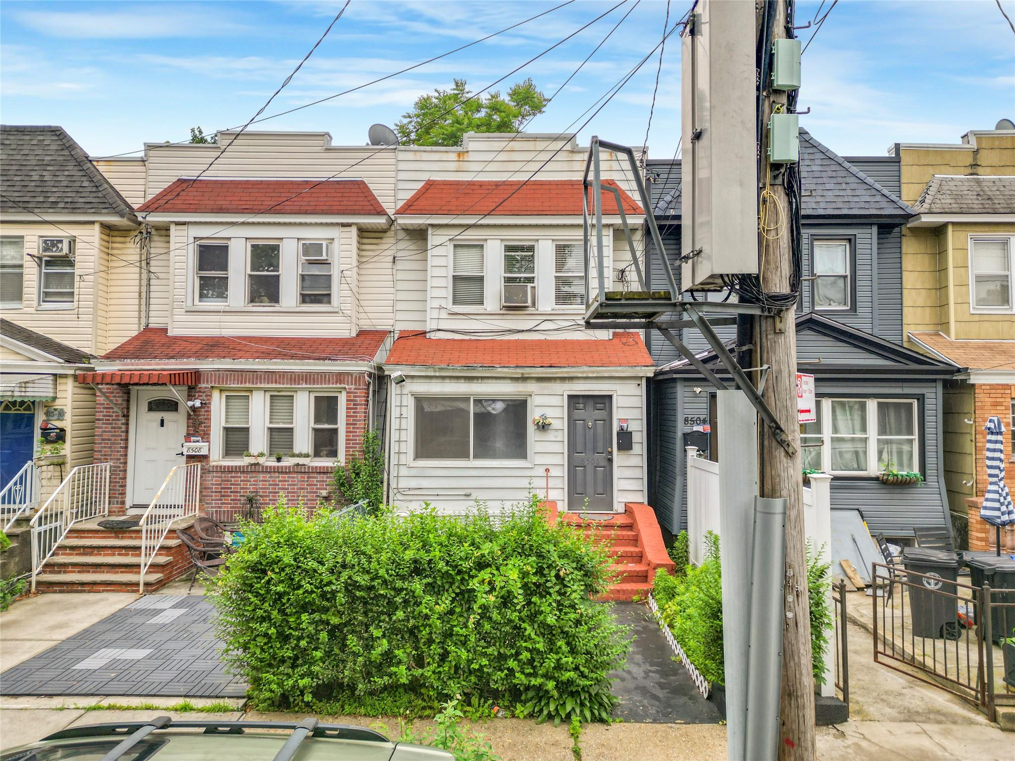 #1 photo, 85-06 122nd Street, 皇后區 秋園 Kew Gardens , NY 11415
