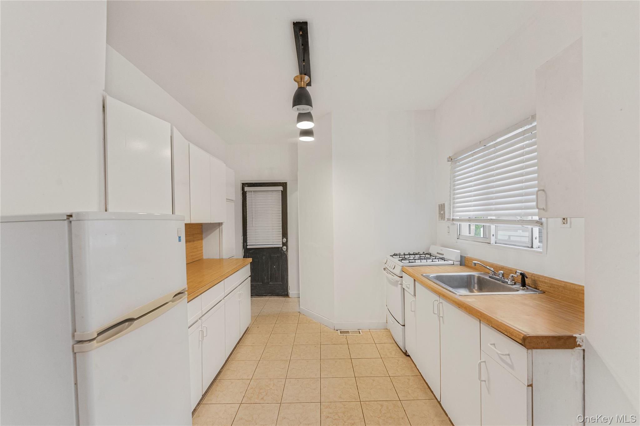 #5 photo, 85-06 122nd Street, クイーンズ区 Kew Gardens , NY 11415