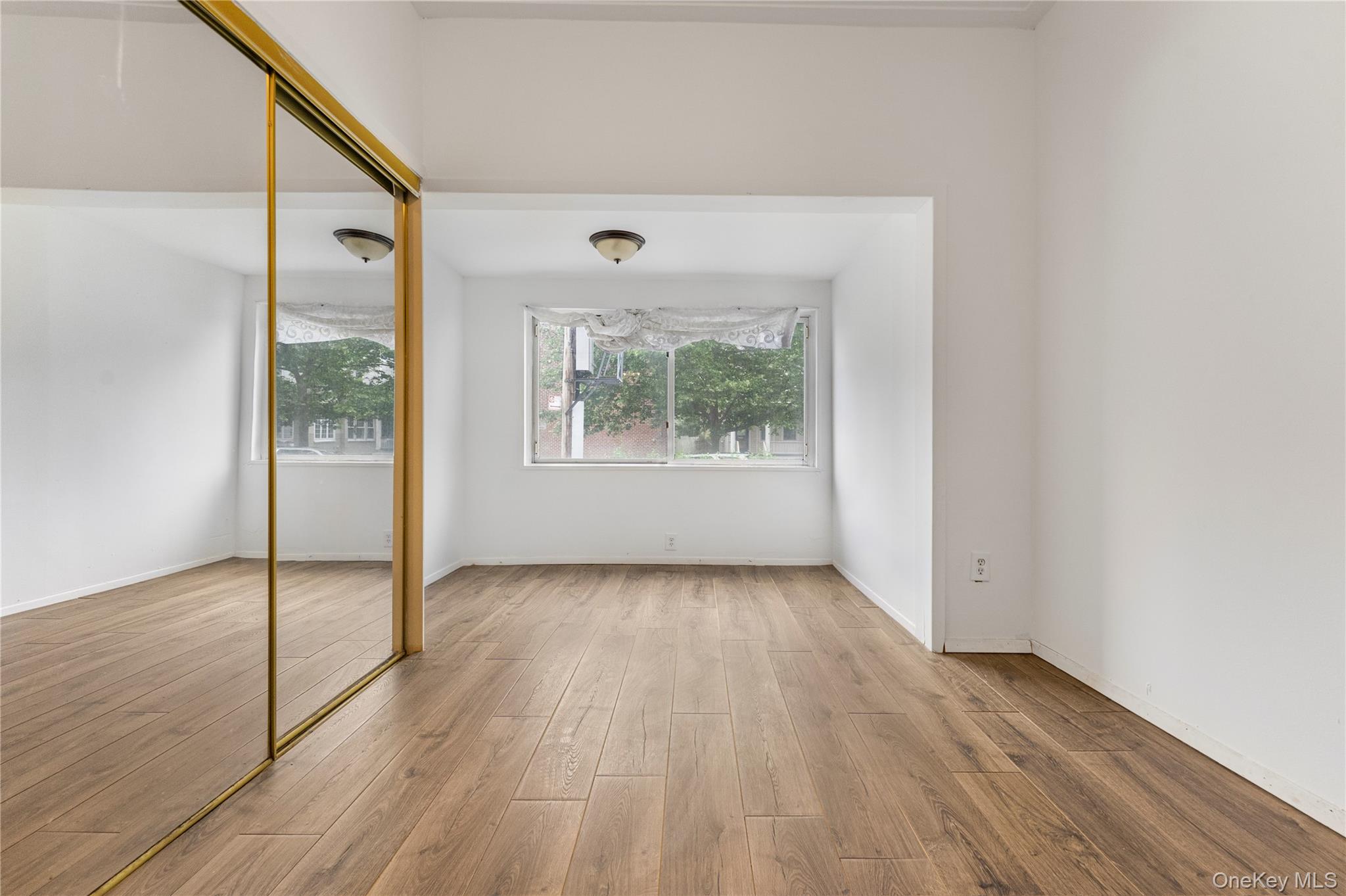 #9 photo, 85-06 122nd Street, クイーンズ区 Kew Gardens , NY 11415