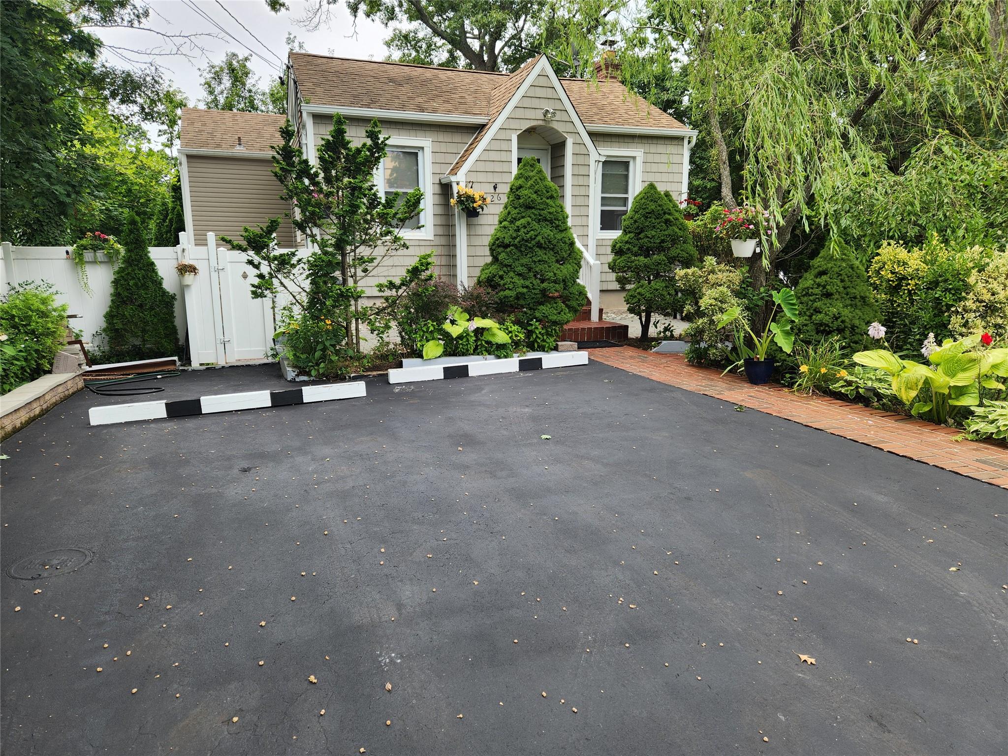 #1 photo, 26 Long Beach Drive, سوفولك Sound Beach , NY 11789