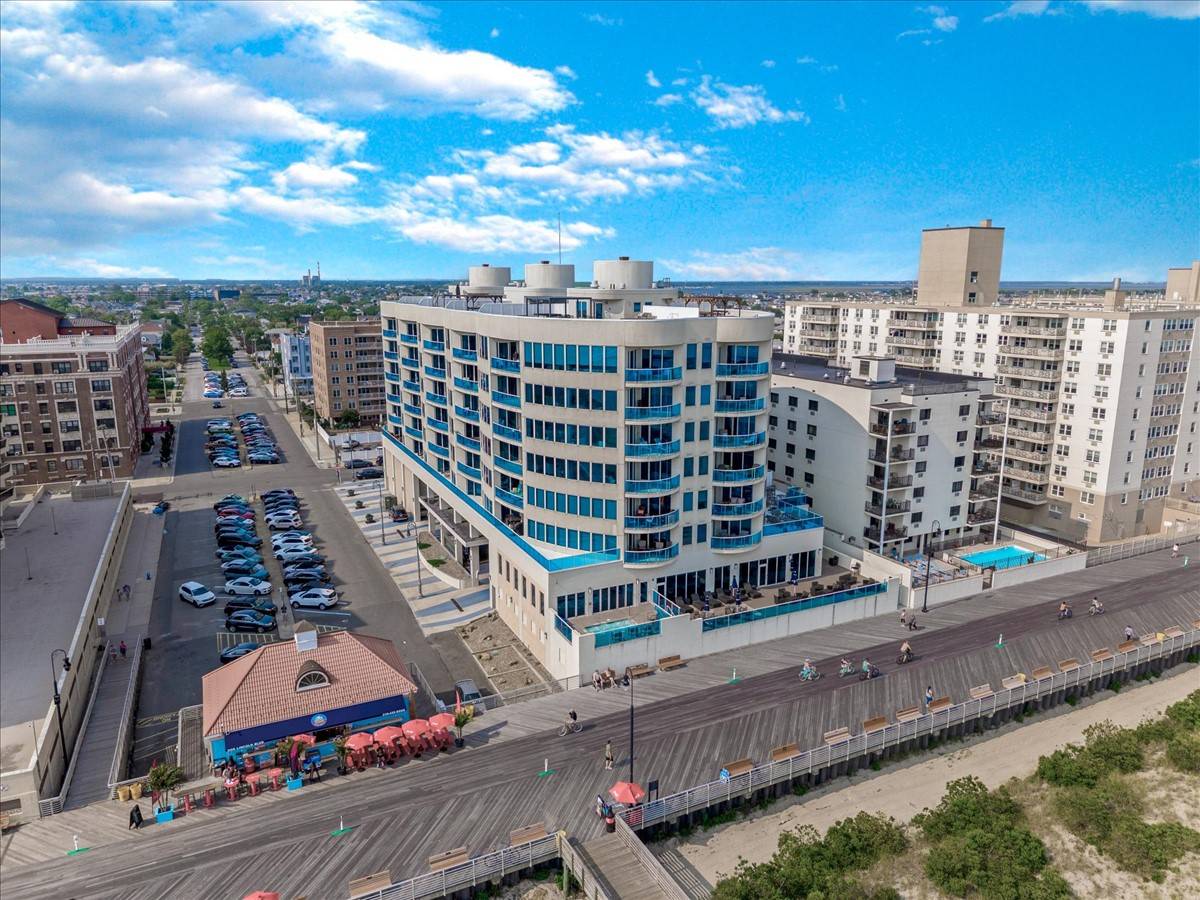 #31 photo, 403 E. Boardwalk, #PH0806, ナッソー郡 Long Beach , NY 11561