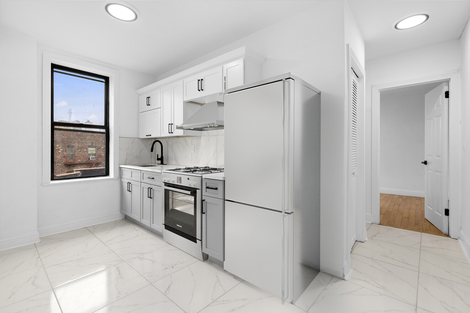 #1 photo, 346 MONTGOMERY Street, 布鲁克林 Crown Heights , NY 11225