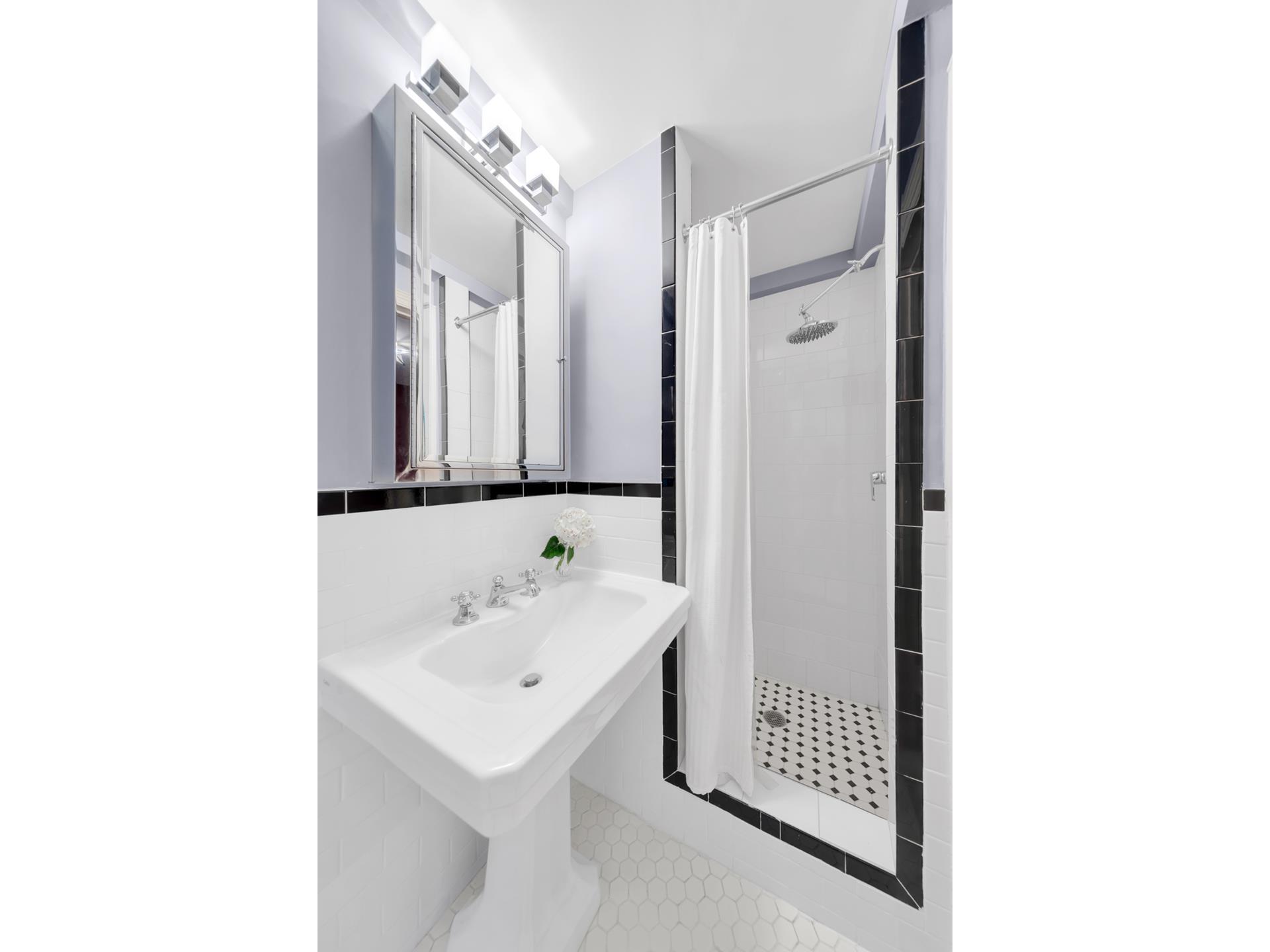 #10 photo, 424 E 52ND Street, マンハッタン Beekman , NY 10022