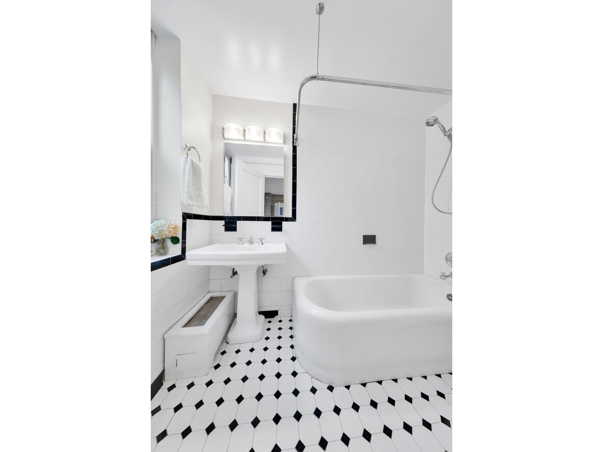 #9 photo, 424 E 52ND Street, マンハッタン Beekman , NY 10022