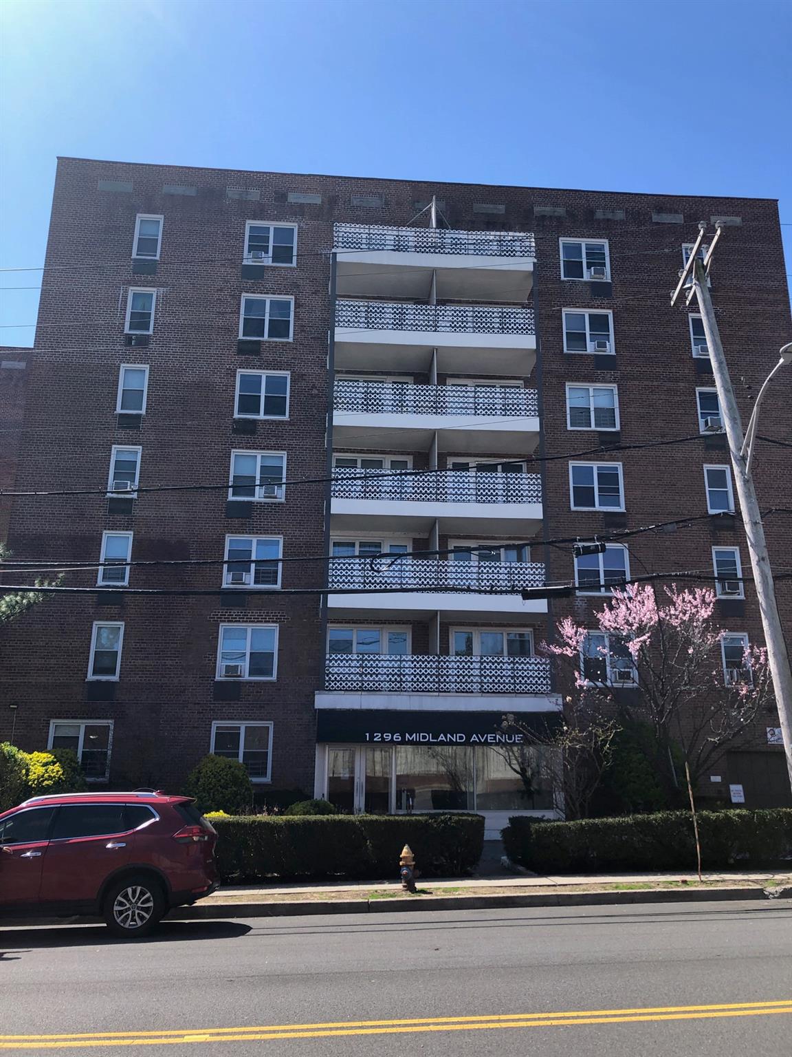#1 photo, 1296 Midland Avenue, 紐約州 Yonkers , NY 10704