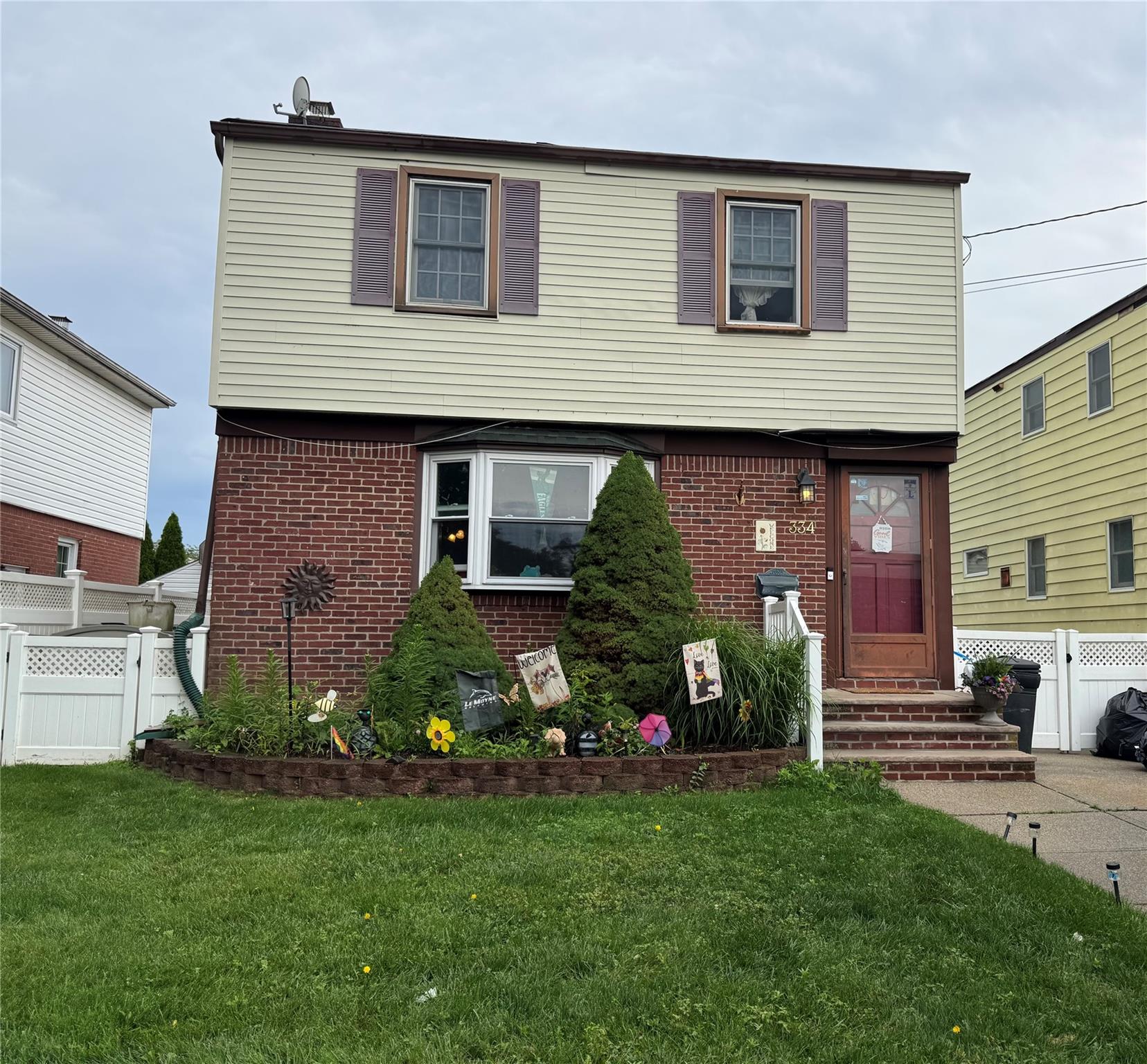 #1 photo, 334 Harrison Street, ناسو Franklin Square , NY 11010