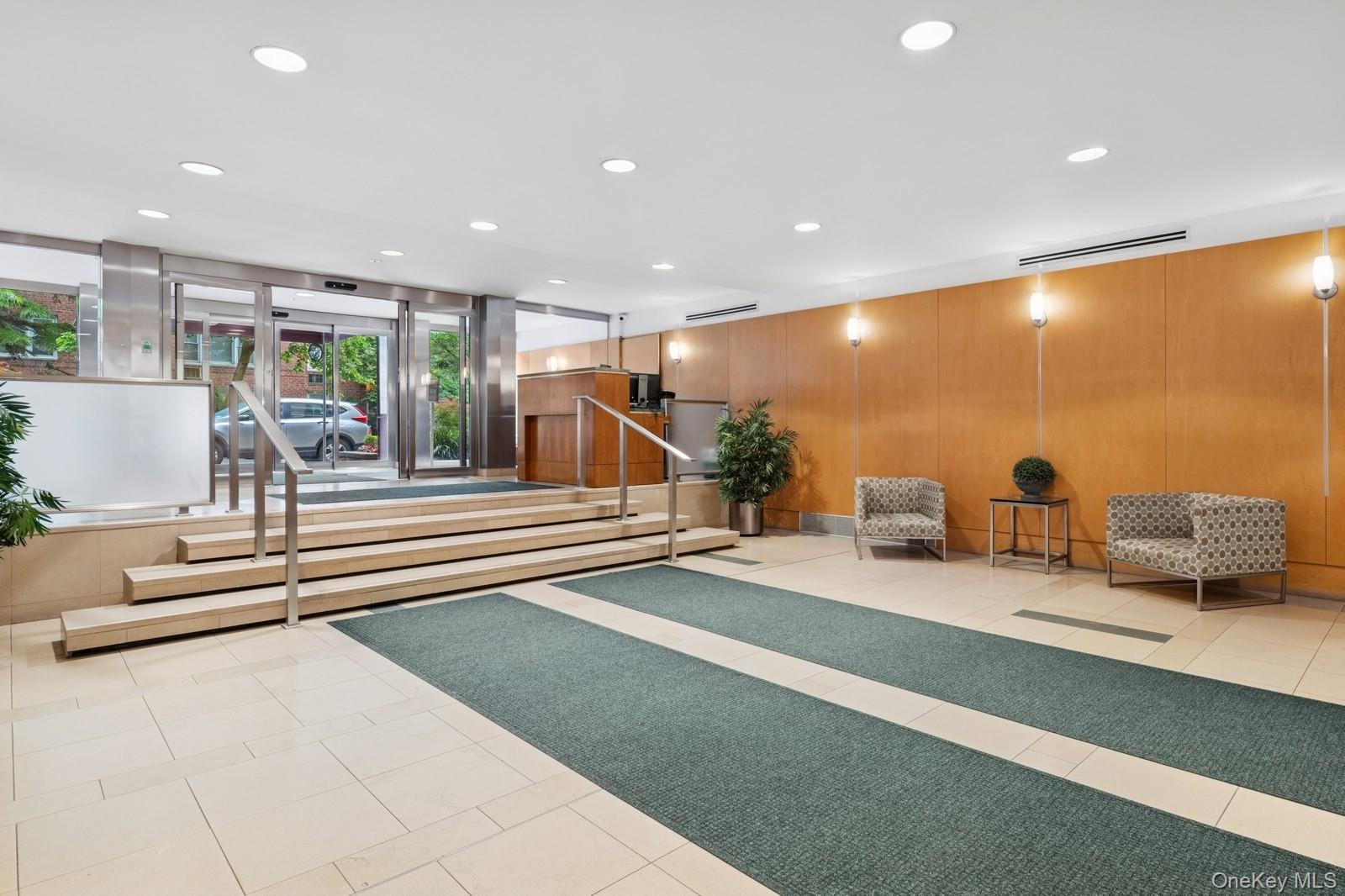 #14 photo, 110-20 71st Road, फॉरेस्ट हिल्स Forest Hills , NY 11375