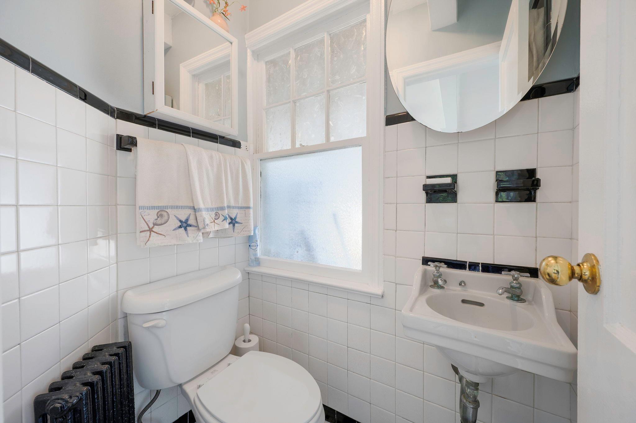 #19 photo, 87 E Shore Drive, サフォーク郡 Babylon , NY 11702