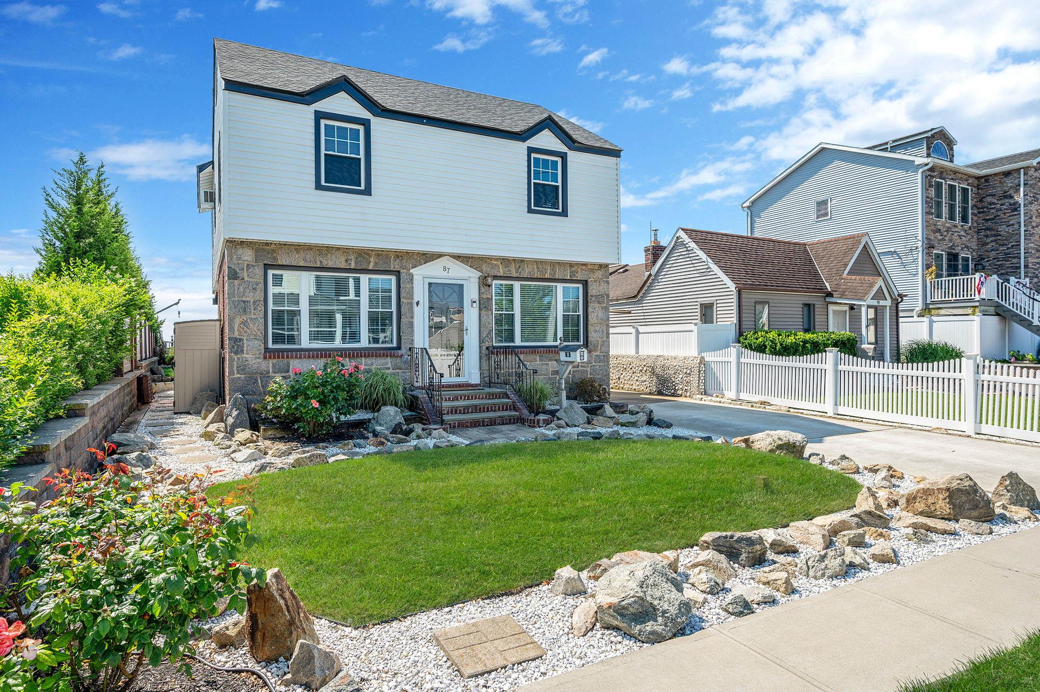 #3 photo, 87 E Shore Drive, サフォーク郡 Babylon , NY 11702