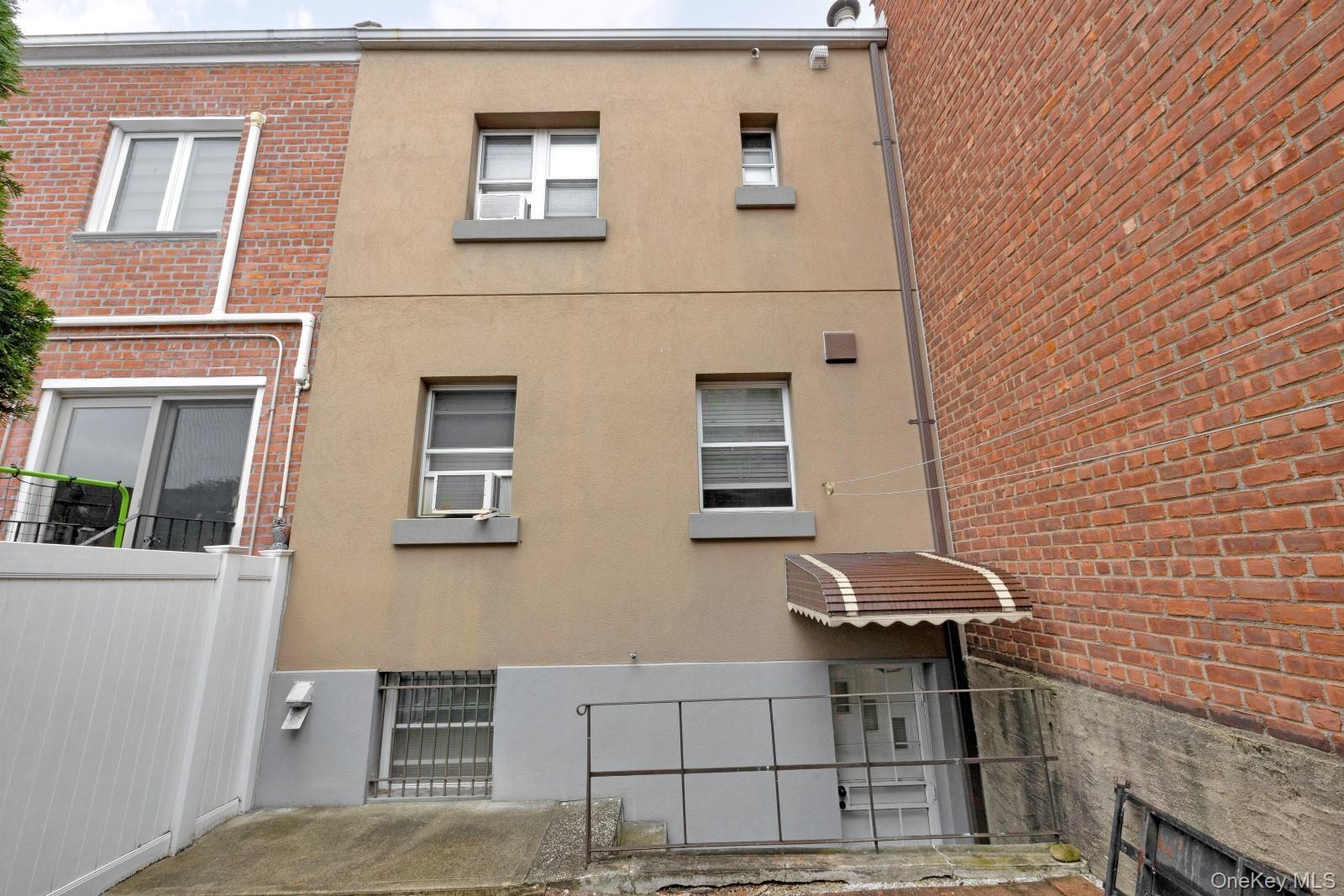 #17 photo, 66-48 73rd Place, クイーンズ区 Middle Village , NY 11379