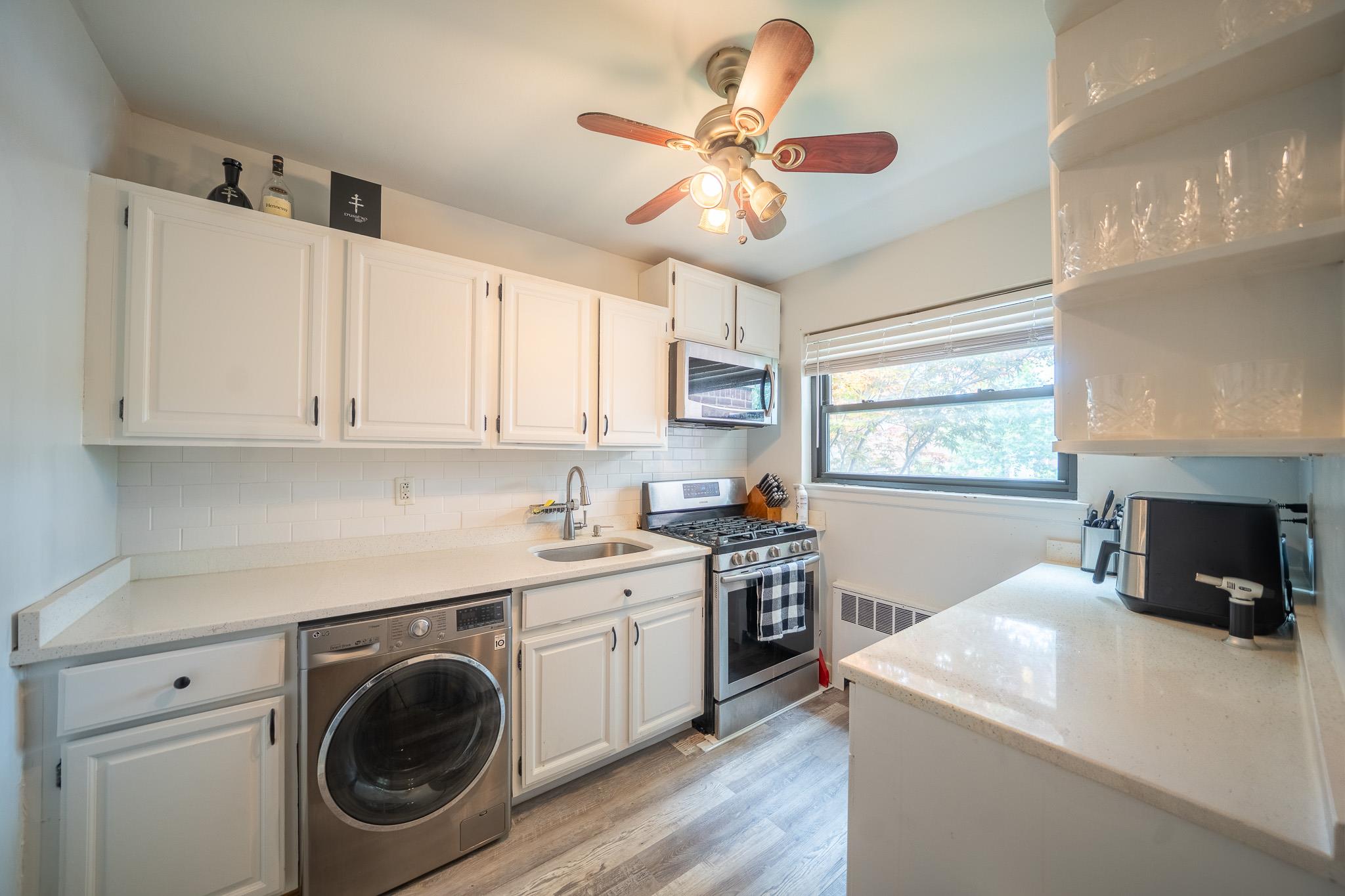 #11 photo, 218-12 73rd Avenue, Oakland Gardens , NY 11364