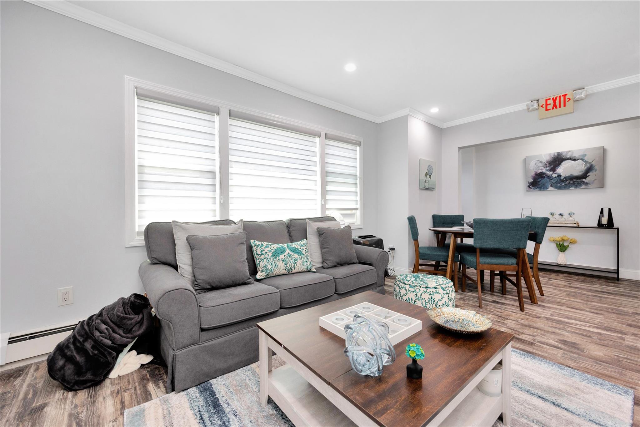 #5 photo, 483 Merrick Road, ナッソー郡 Lynbrook , NY 11563