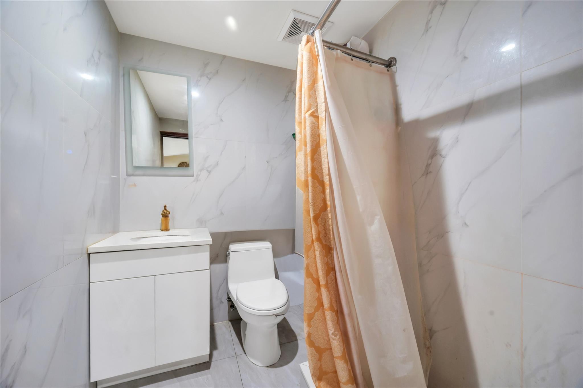 #11 photo, 7425 43rd Avenue, クイーンズ区 Elmhurst , NY 11373