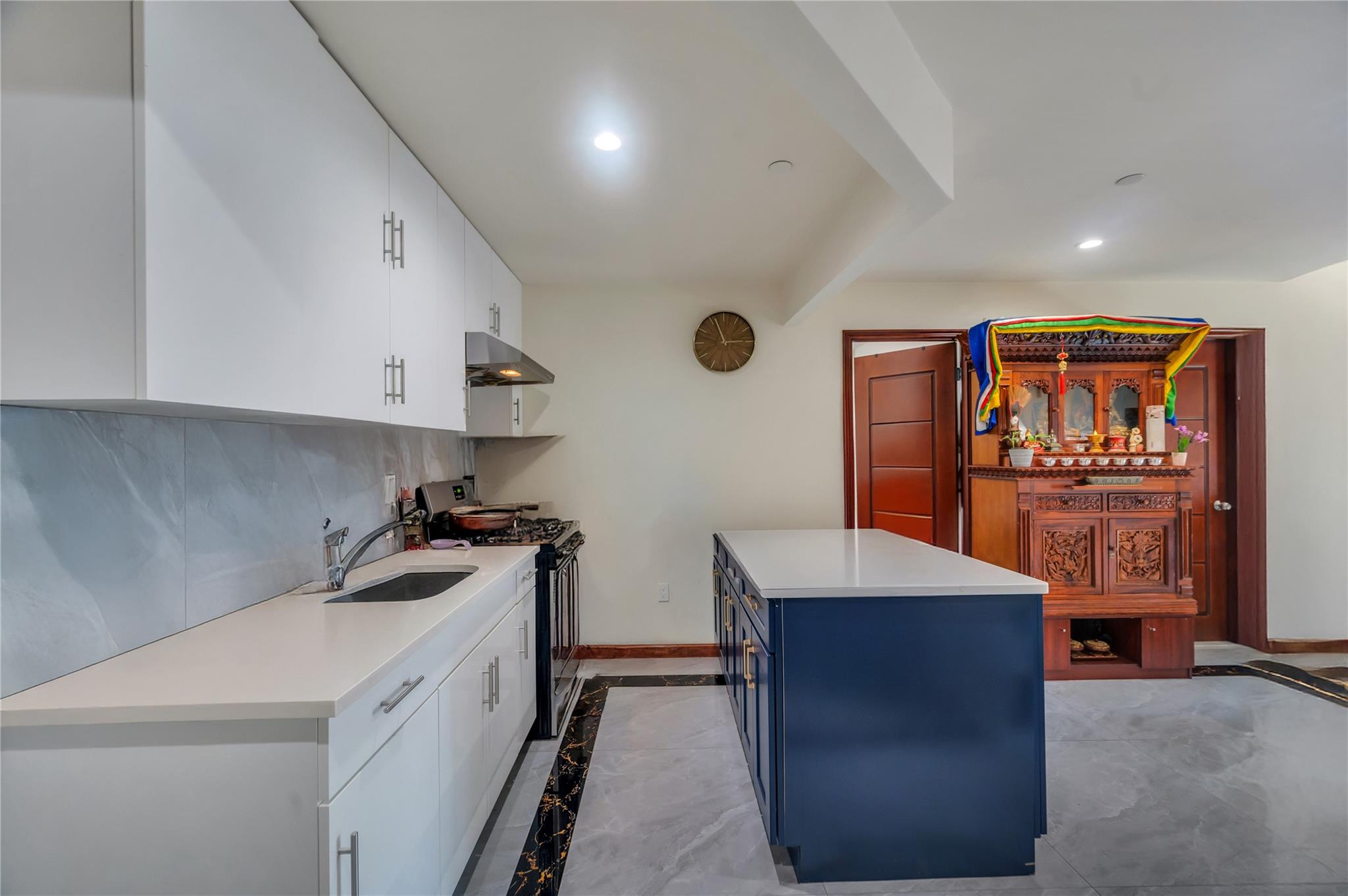 #6 photo, 7425 43rd Avenue, クイーンズ区 Elmhurst , NY 11373