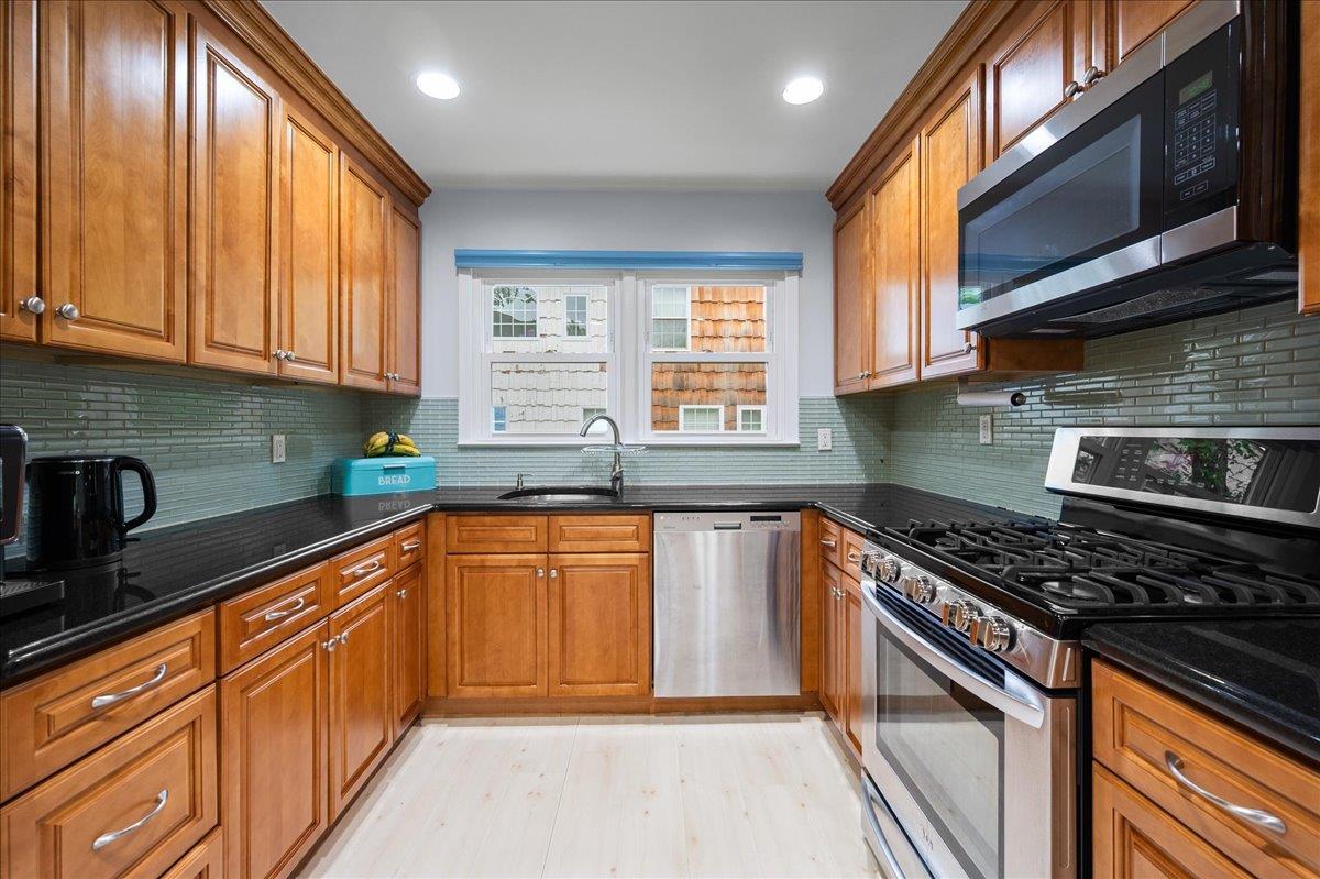 #11 photo, 71 Harlan Drive, 纽约州 New Rochelle , NY 10804