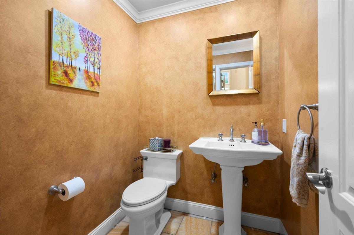 #16 photo, 71 Harlan Drive, 纽约州 New Rochelle , NY 10804