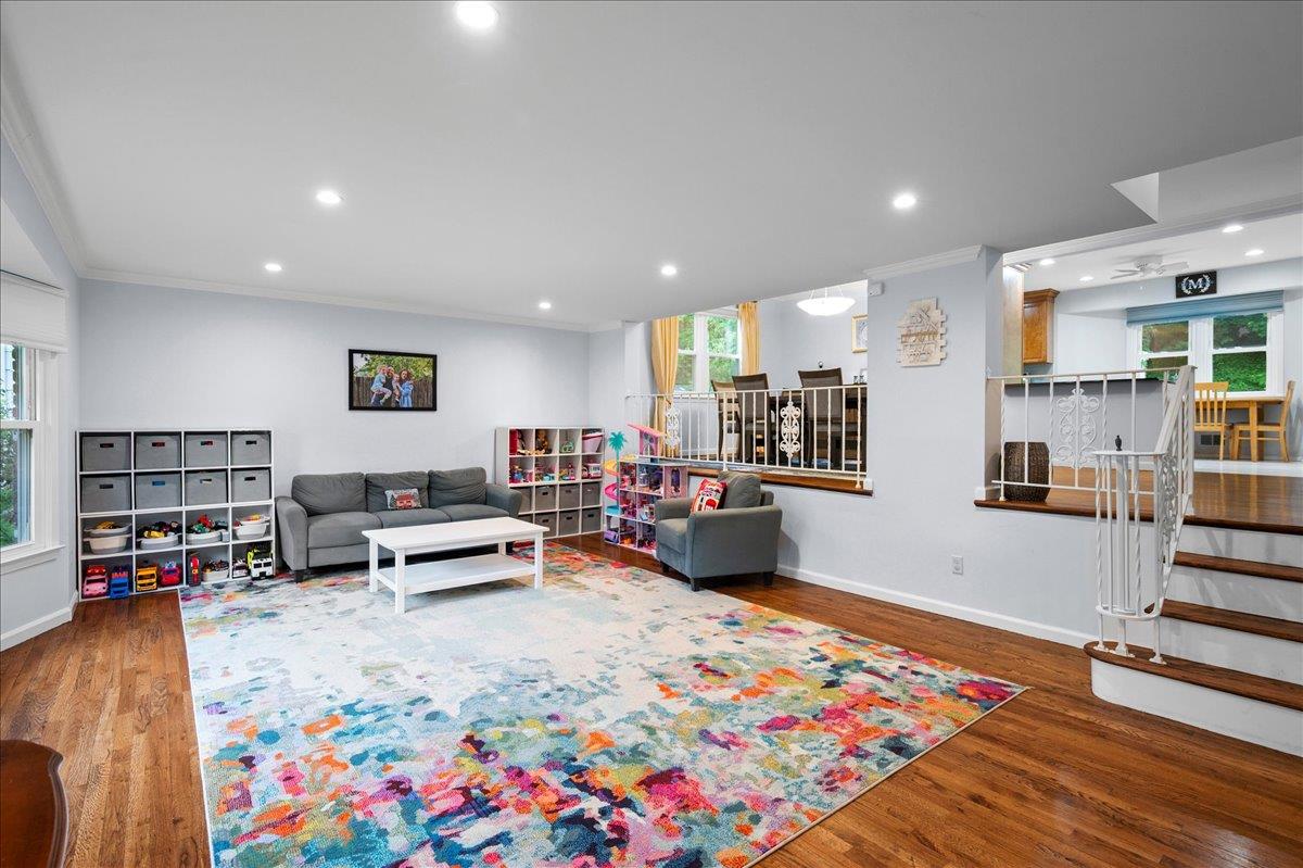 #3 photo, 71 Harlan Drive, 纽约州 New Rochelle , NY 10804