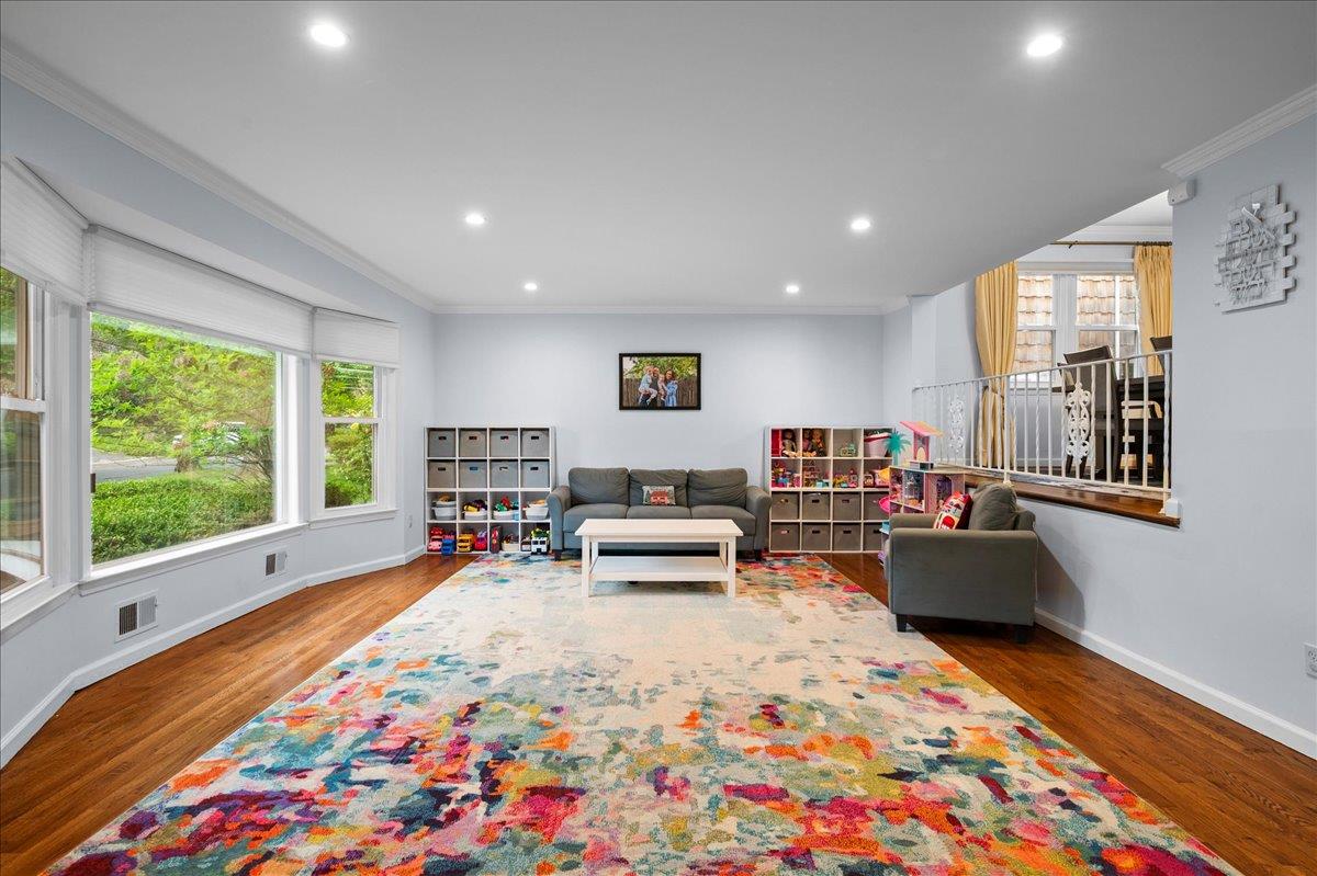 #5 photo, 71 Harlan Drive, 纽约州 New Rochelle , NY 10804