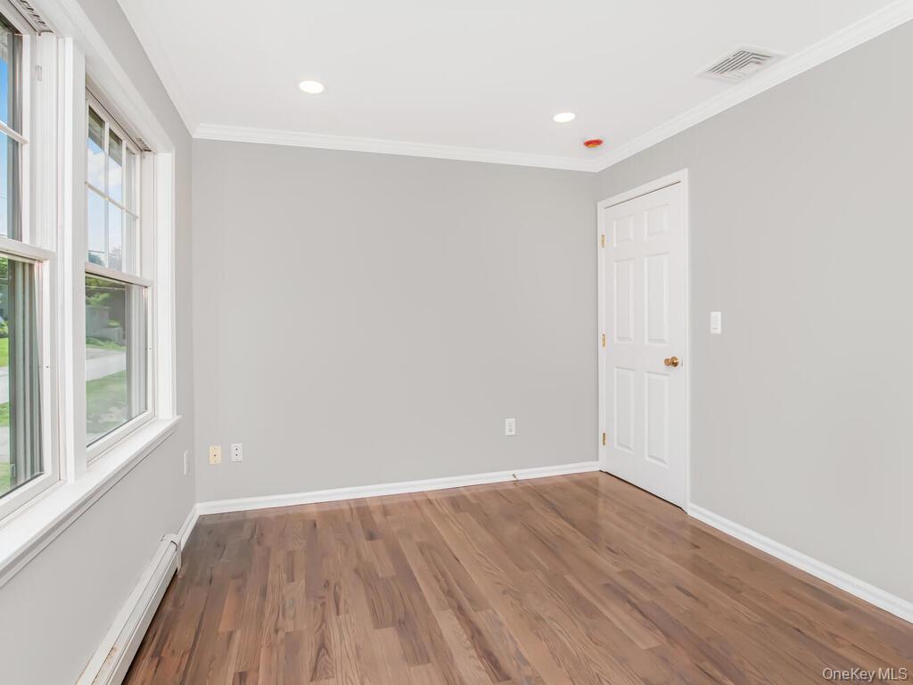 #9 photo, 237 Brady Avenue, Hawthorne , NY 10532