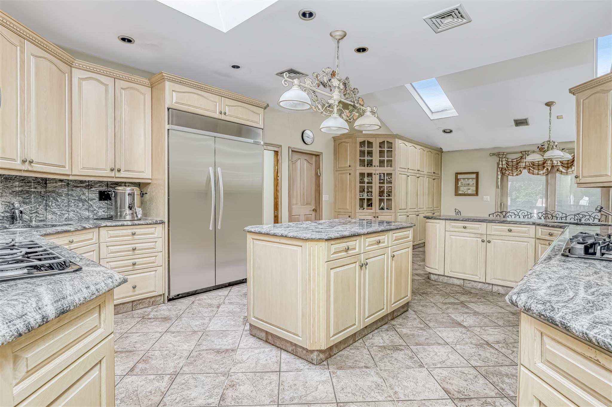 #8 photo, 41 N Quince Lane, Monsey , NY 10952