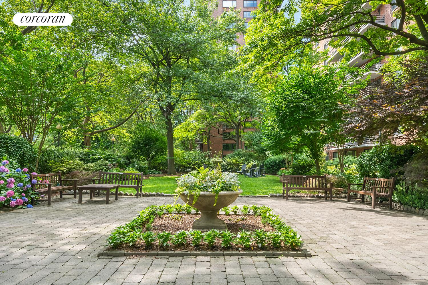 #5 photo, 400 CENTRAL Park W, マンハッタン Upper West Side , NY 10025