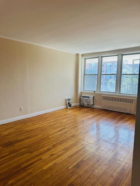 #2 photo, 86-05 60 Road, クイーンズ区 Elmhurst , NY 11373