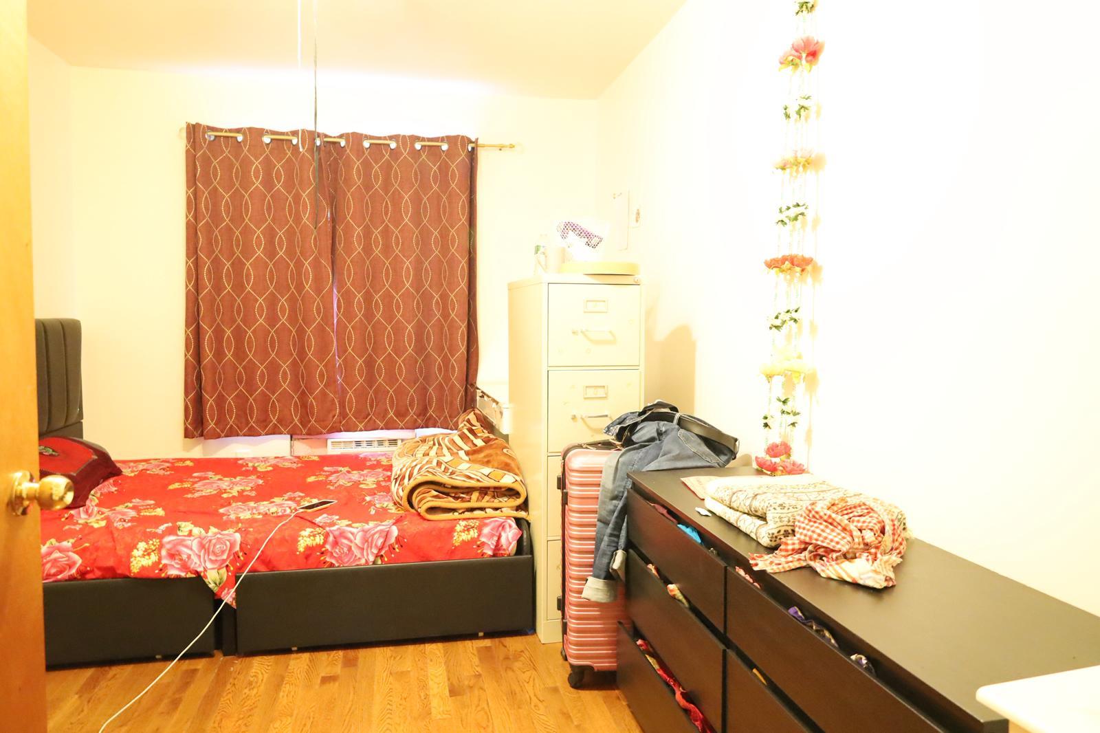 #6 photo, 572 GLENMORE AVENUE, 布鲁克林 Brooklyn , NY 11207