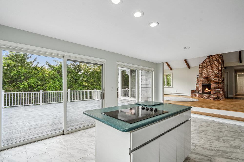 #4 photo, 542 Montauk Highway, サフォーク郡 Southampton , NY 11968