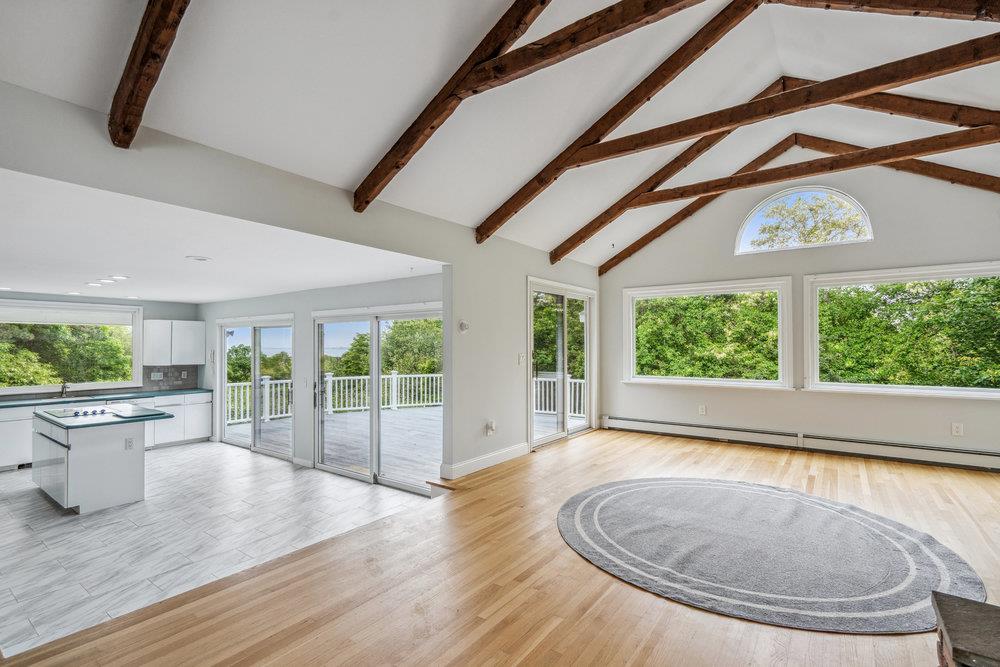 #6 photo, 542 Montauk Highway, サフォーク郡 Southampton , NY 11968