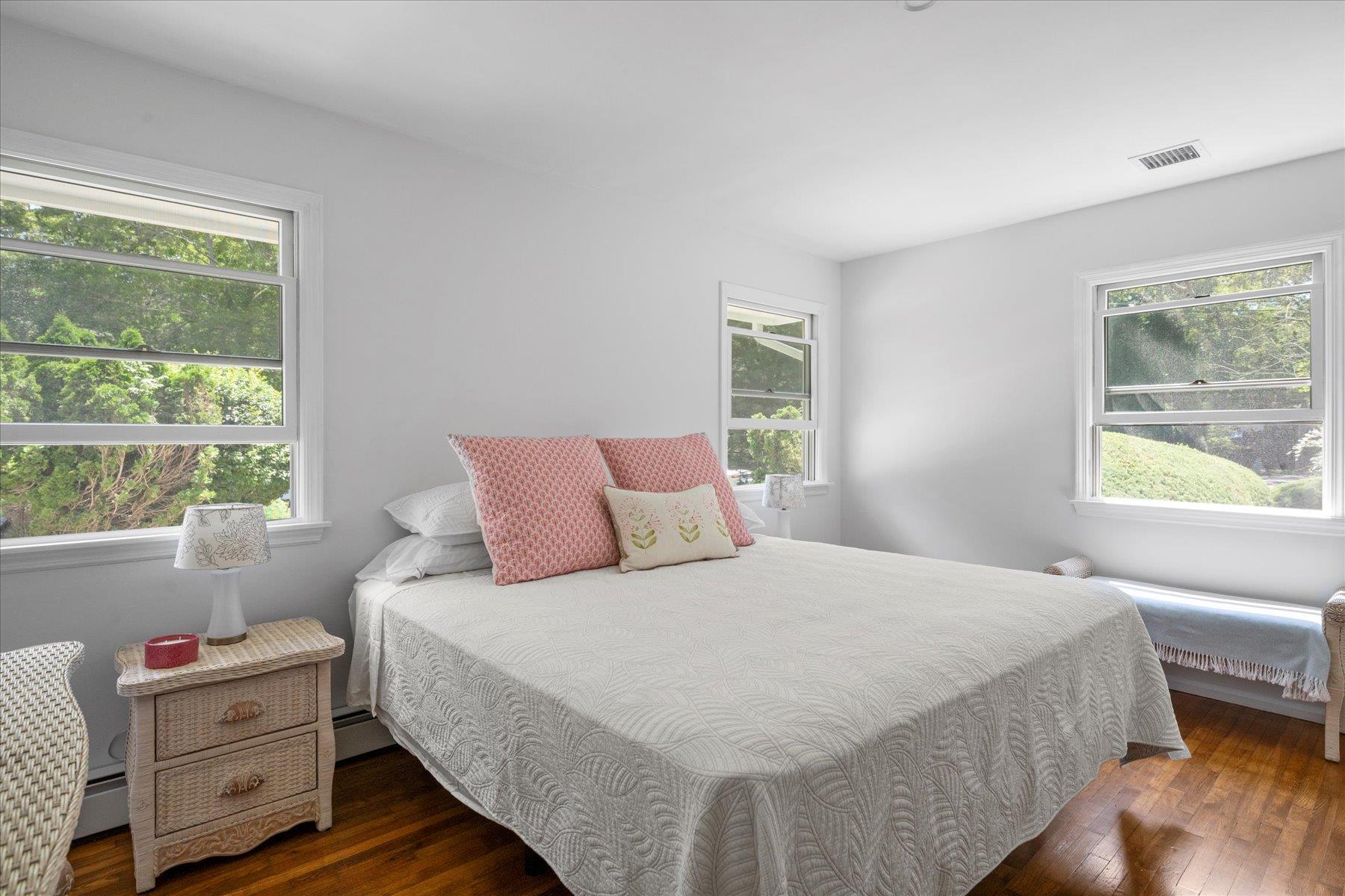 #9 photo, 64 Old Depot Road, サフォーク郡 Quogue , NY 11959