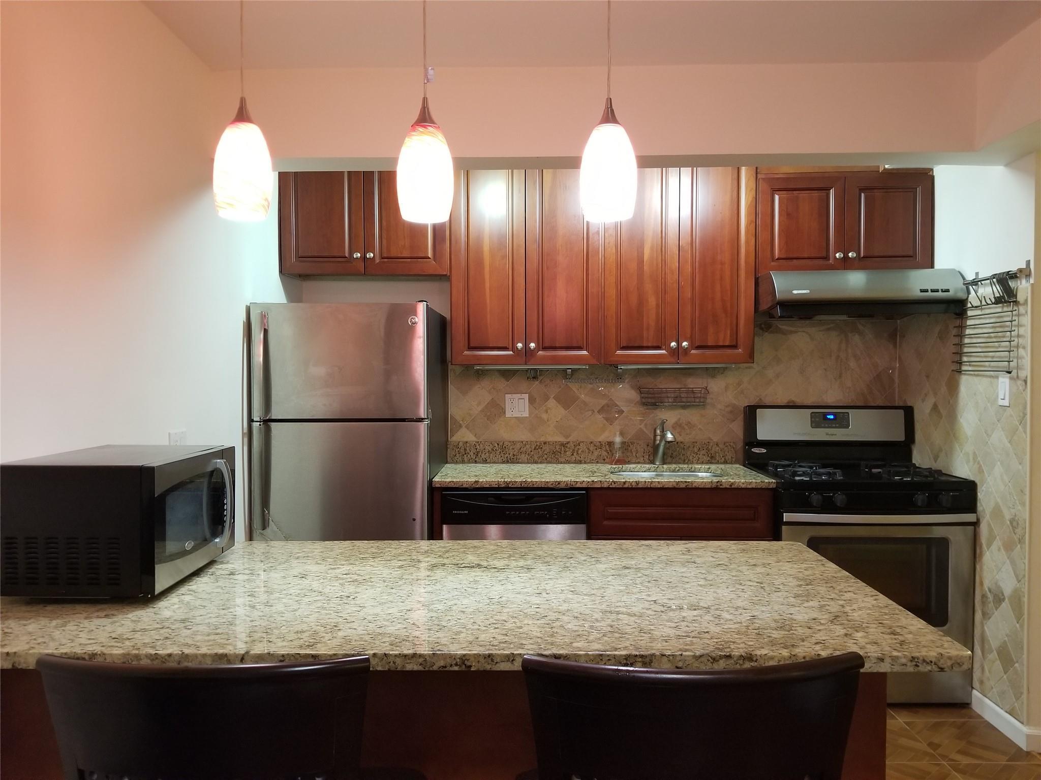 #4 photo, 102-25 67 Road, Forest Hills , NY 11375