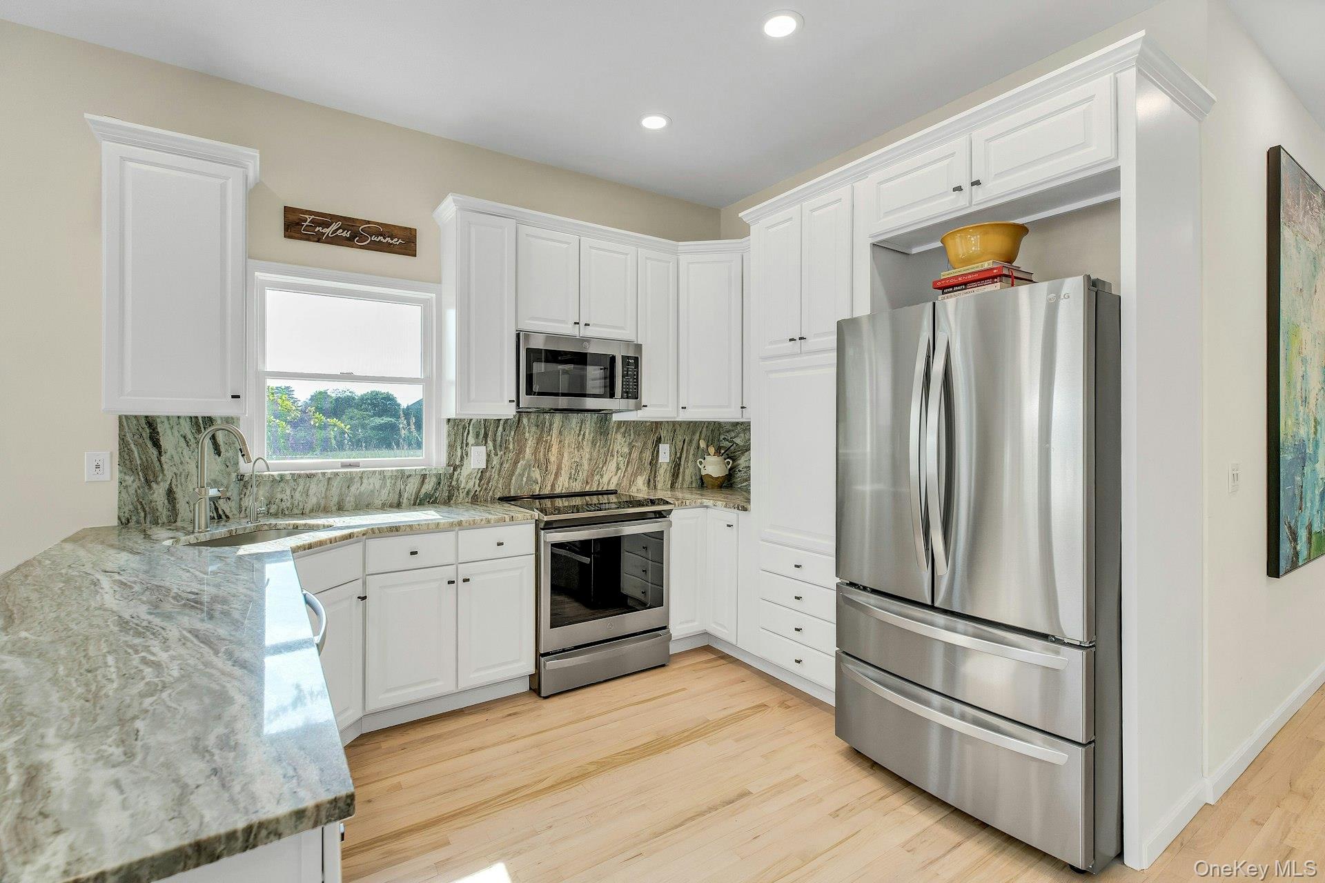 #12 photo, 56 S Country Road, サフォーク郡 Westhampton , NY 11977