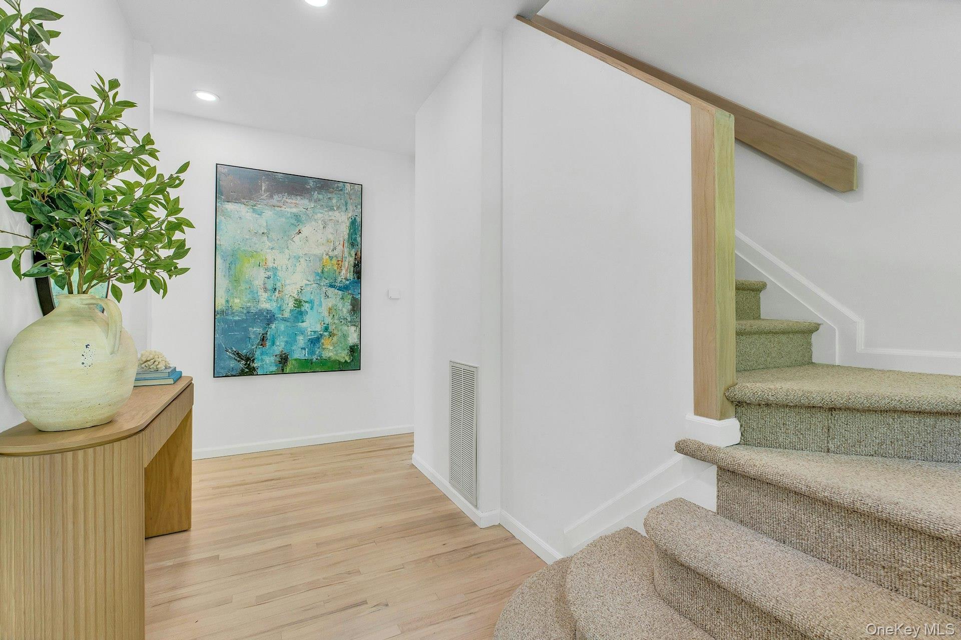 #6 photo, 56 S Country Road, サフォーク郡 Westhampton , NY 11977