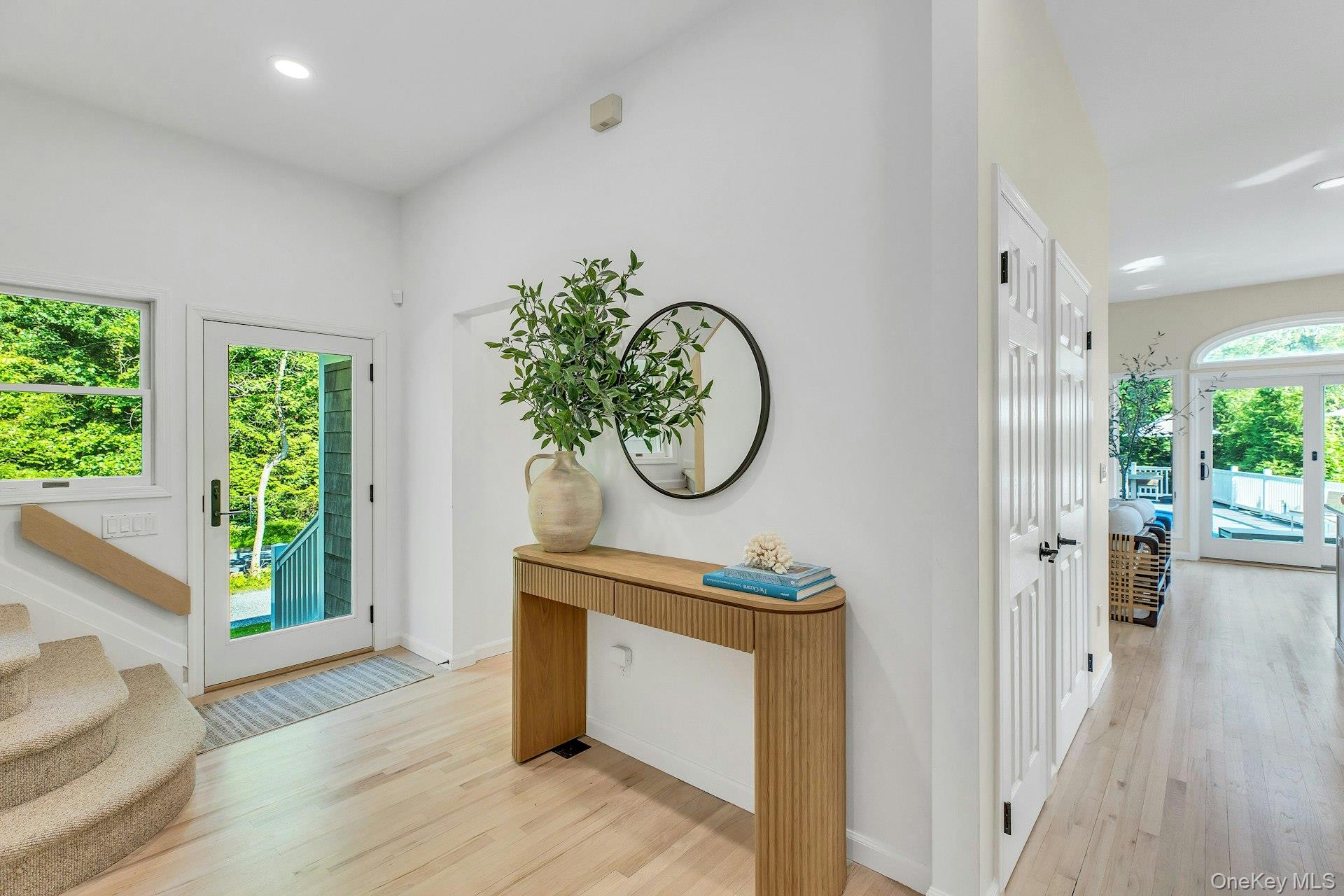 #7 photo, 56 S Country Road, サフォーク郡 Westhampton , NY 11977