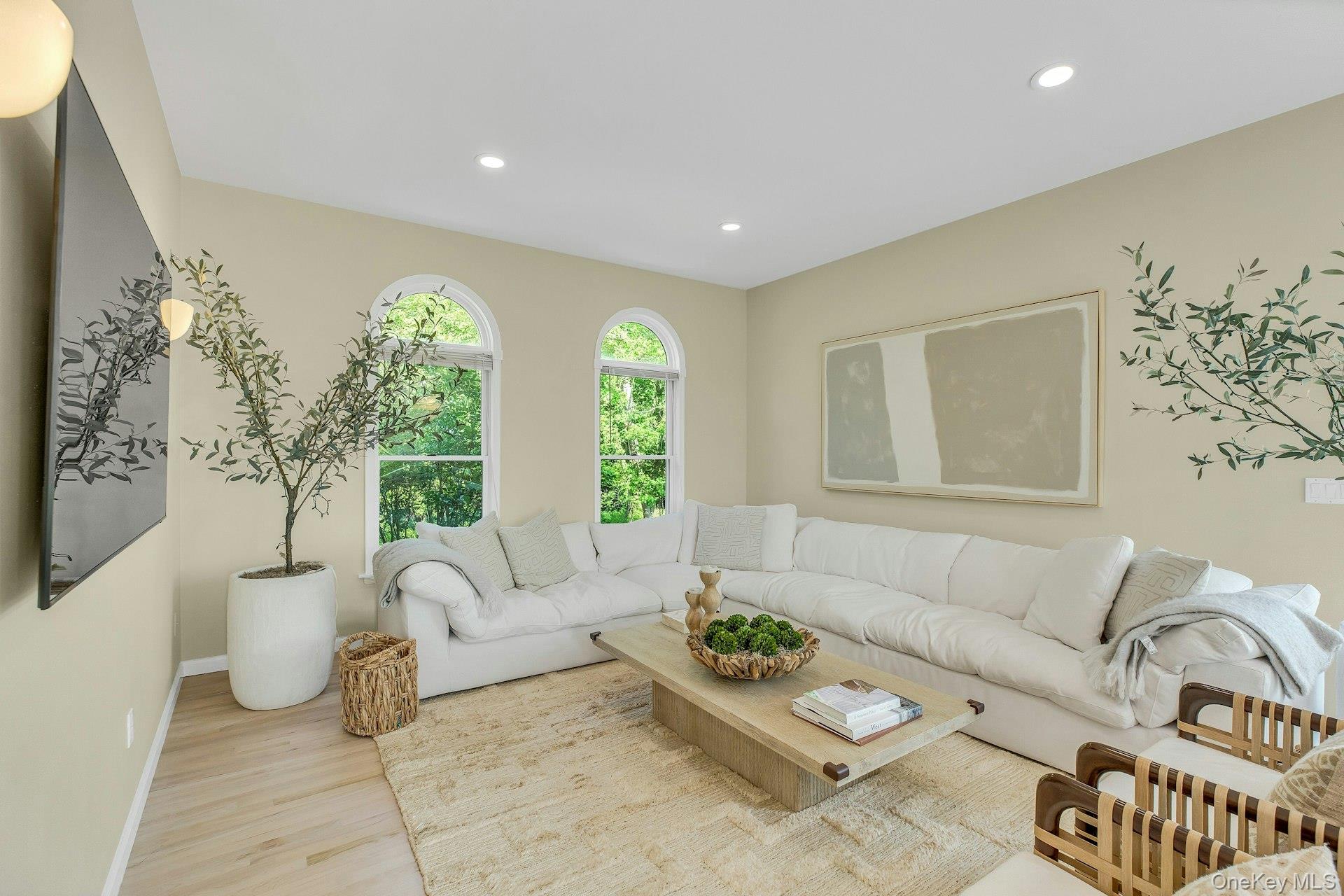 #8 photo, 56 S Country Road, サフォーク郡 Westhampton , NY 11977