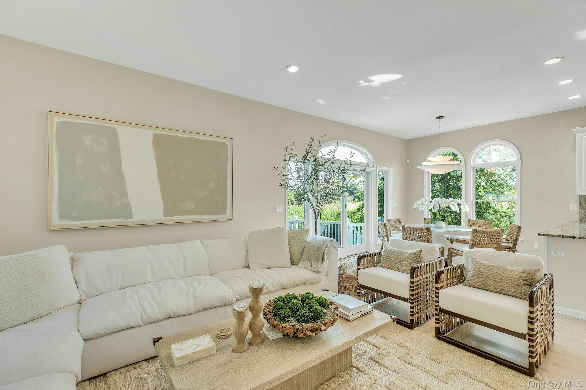 #9 photo, 56 S Country Road, サフォーク郡 Westhampton , NY 11977