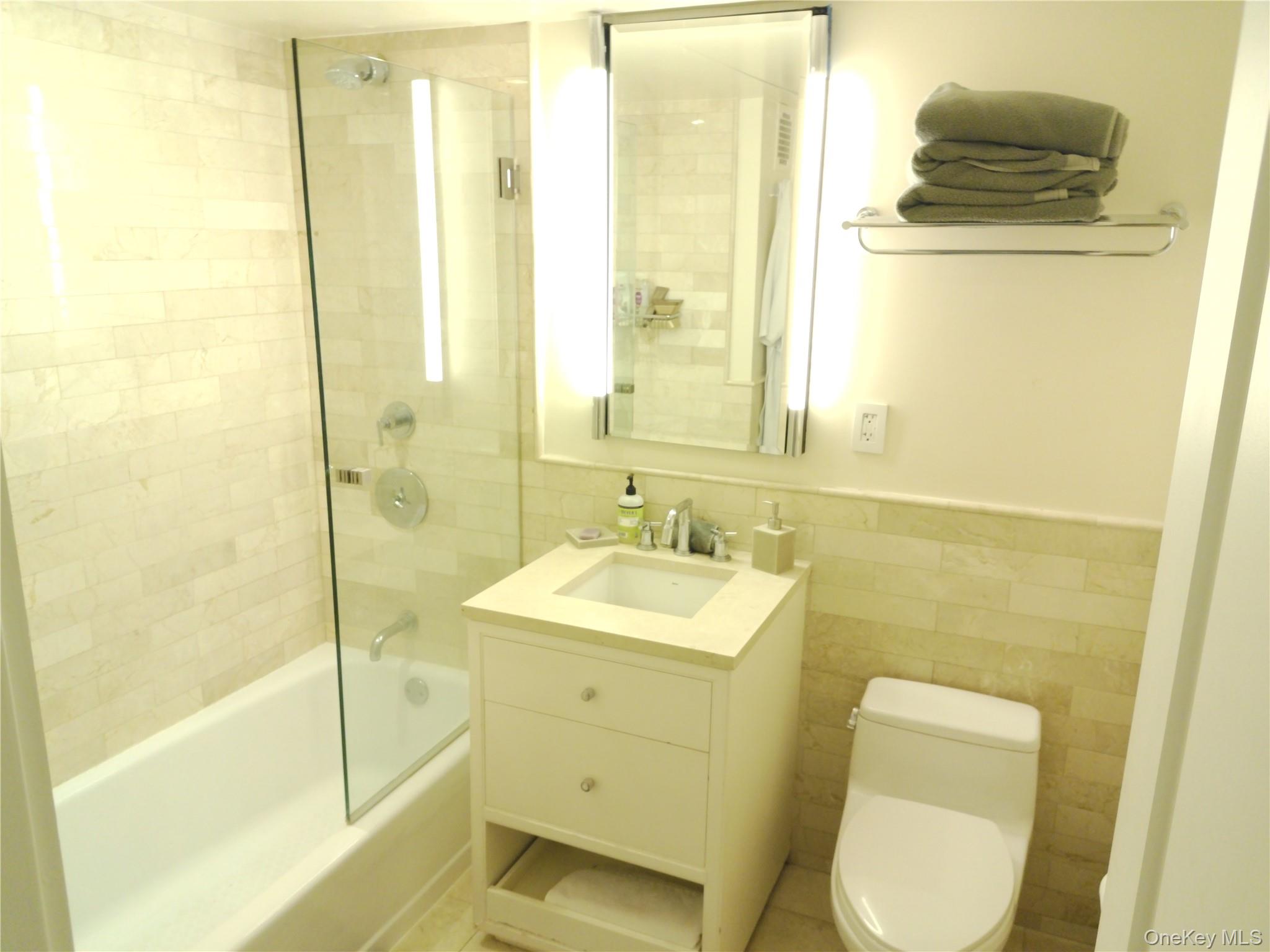 #20 photo, 200 E 66th Street, マンハッタン New York (Manhattan) , NY 10065