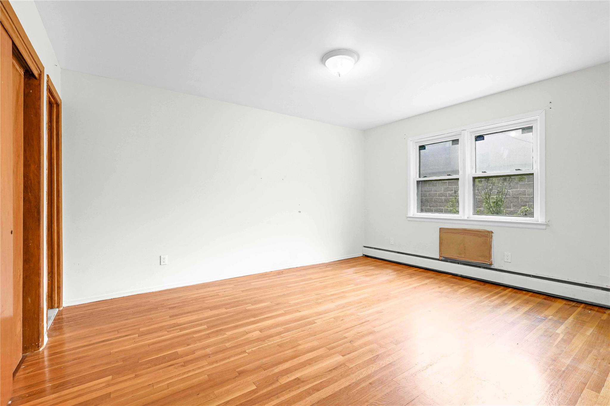 #11 photo, Flushing, クイーンズ区 Flushing , NY 11354