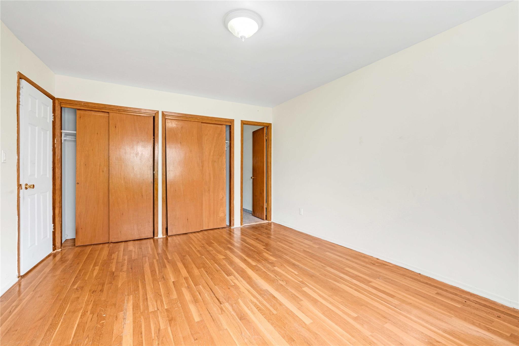 #13 photo, Flushing, クイーンズ区 Flushing , NY 11354