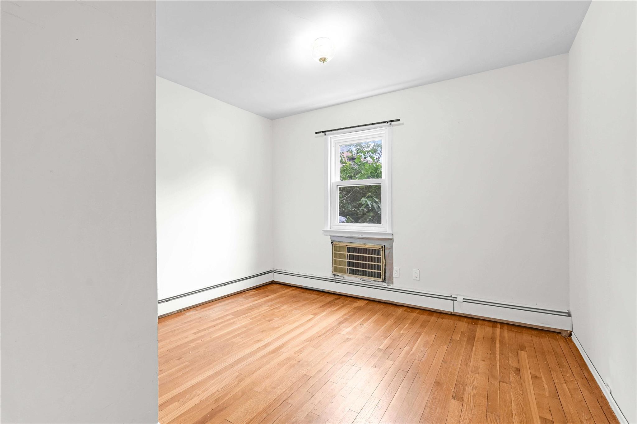 #15 photo, Flushing, クイーンズ区 Flushing , NY 11354