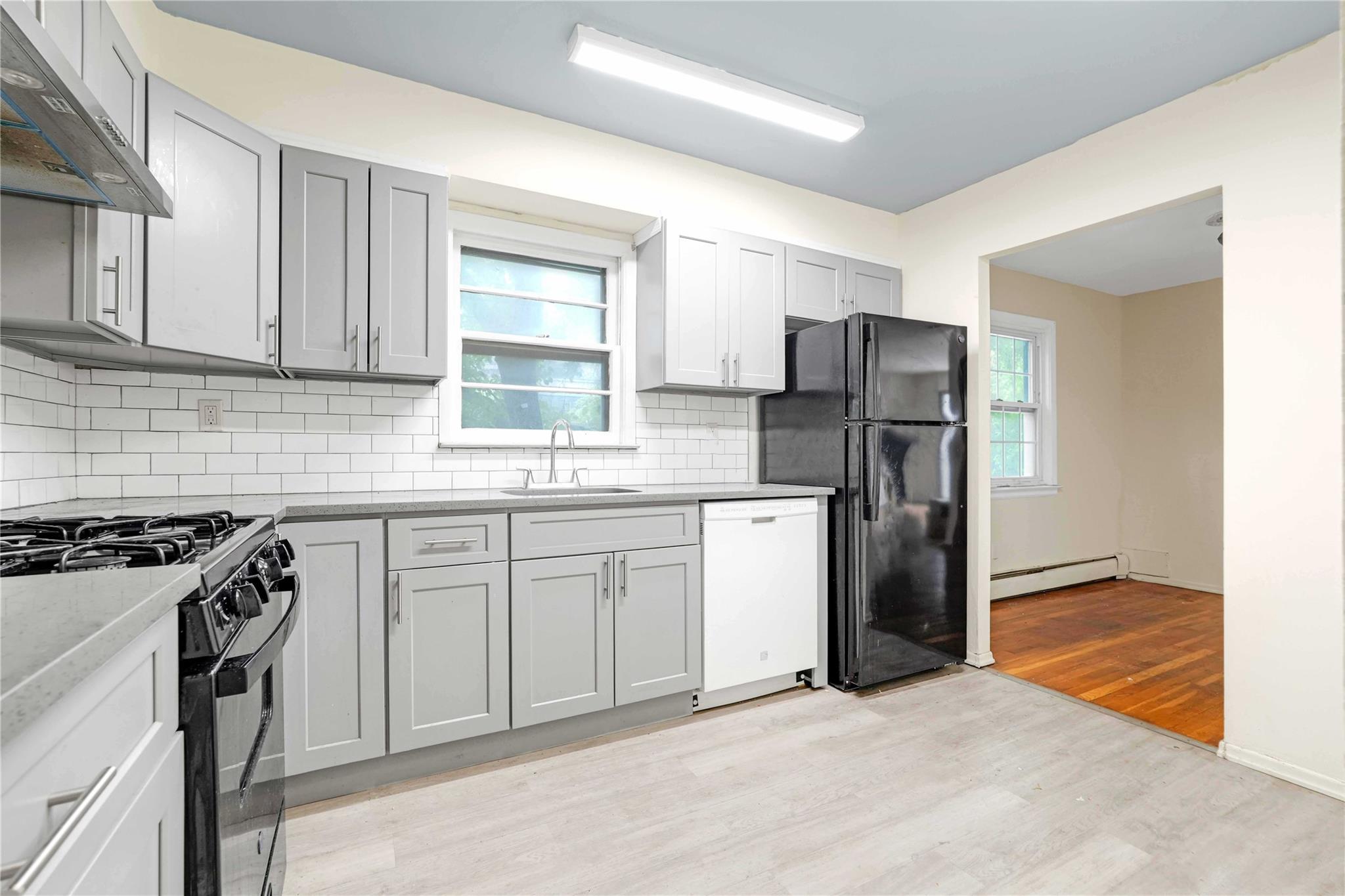 #2 photo, Flushing, クイーンズ区 Flushing , NY 11354